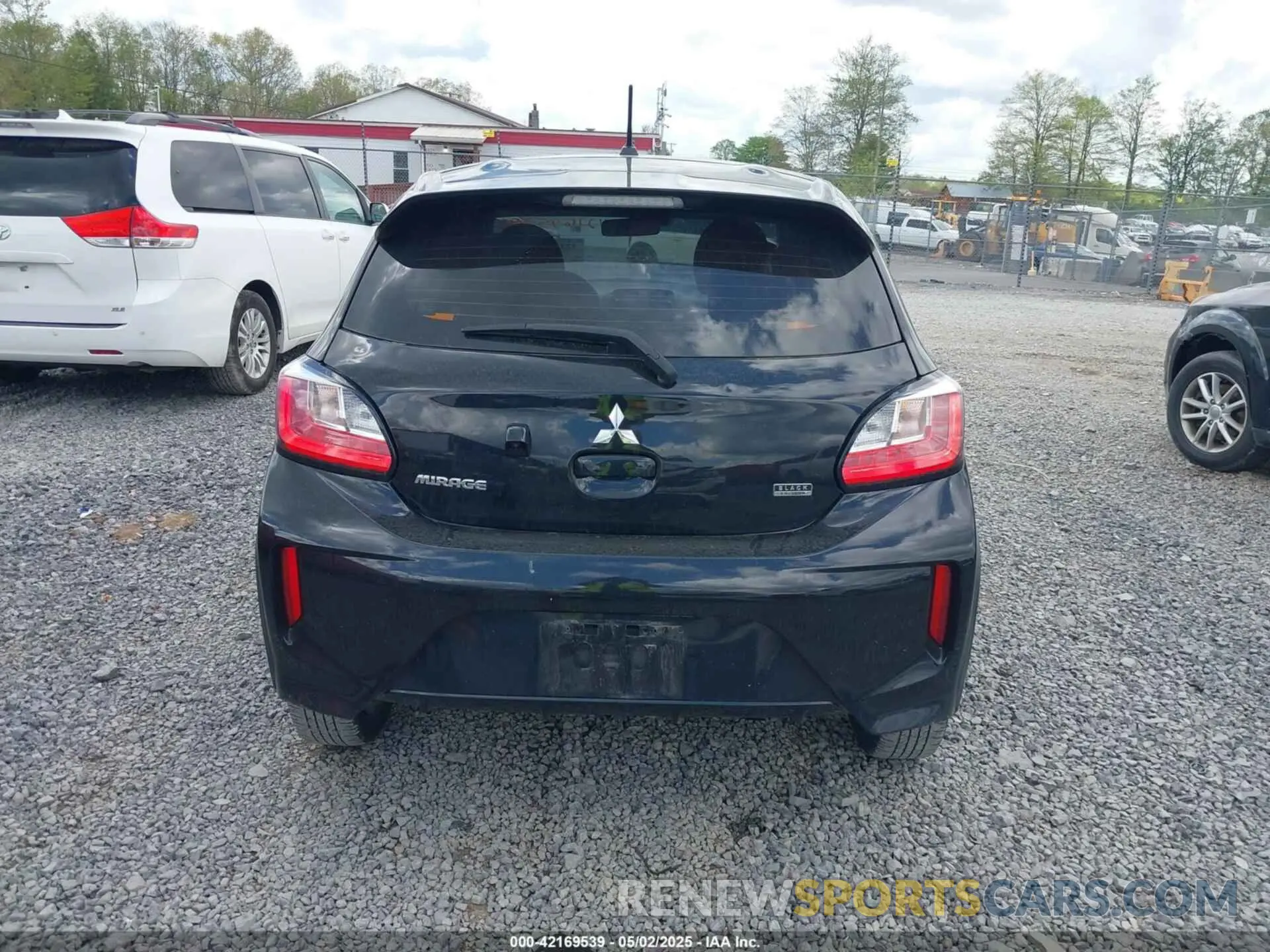 16 fotografías del automóvil dañado ML32AWHJ0RH004427 MITSUBISHI MIRAGE 2024