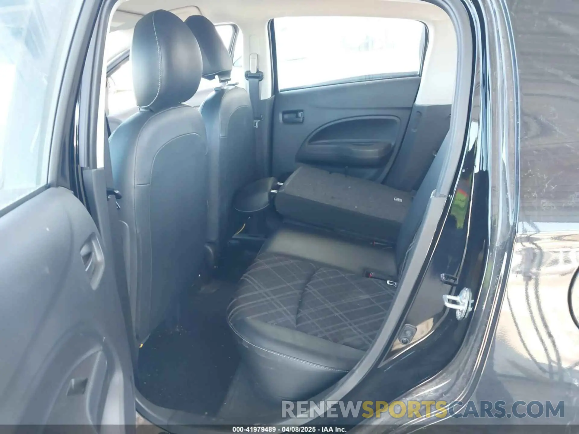 8 fotografías del automóvil dañado ML32AWHJ1RH007708 MITSUBISHI MIRAGE 2024