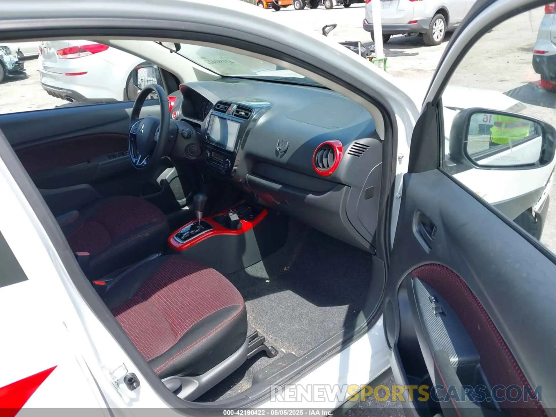 5 fotografías del automóvil dañado ML32AWHJ1RH011127 MITSUBISHI MIRAGE 2024