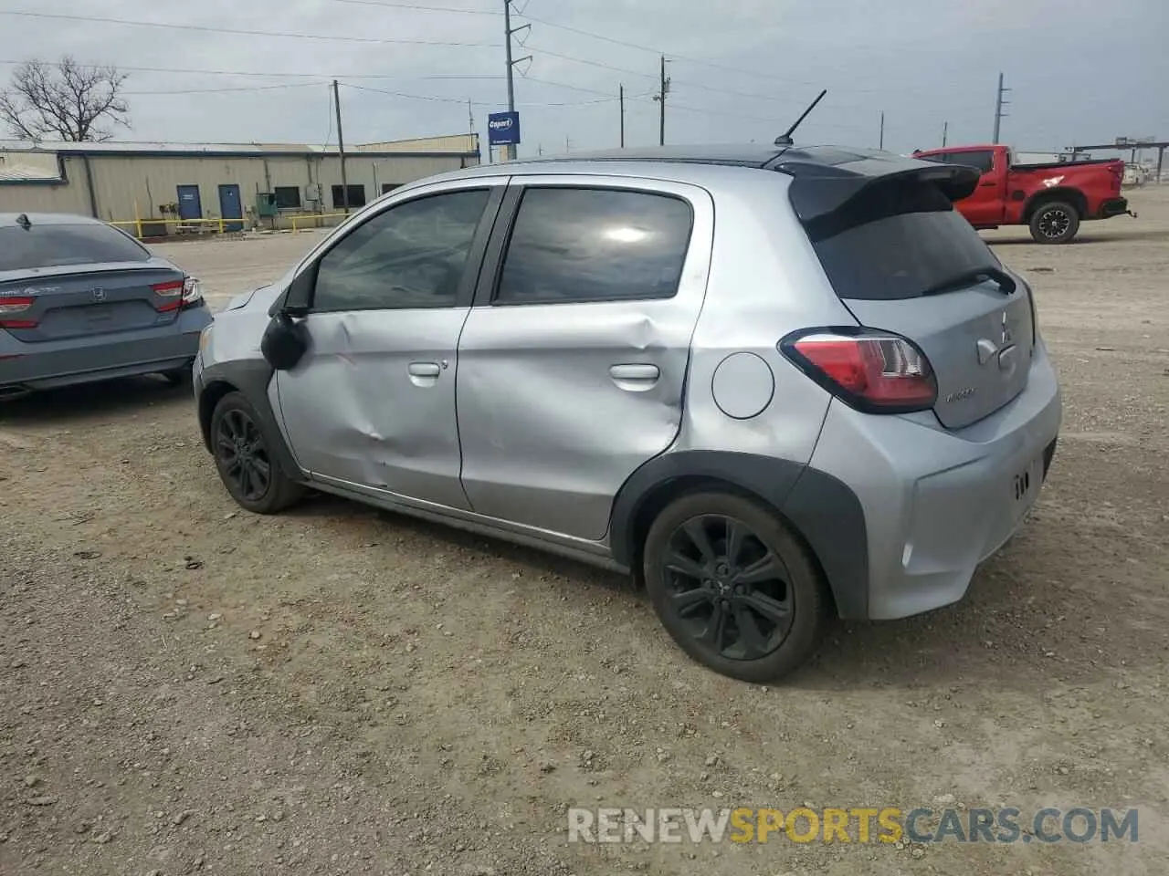 2 fotografías del automóvil dañado ML32AWHJ3RH004647 MITSUBISHI MIRAGE 2024