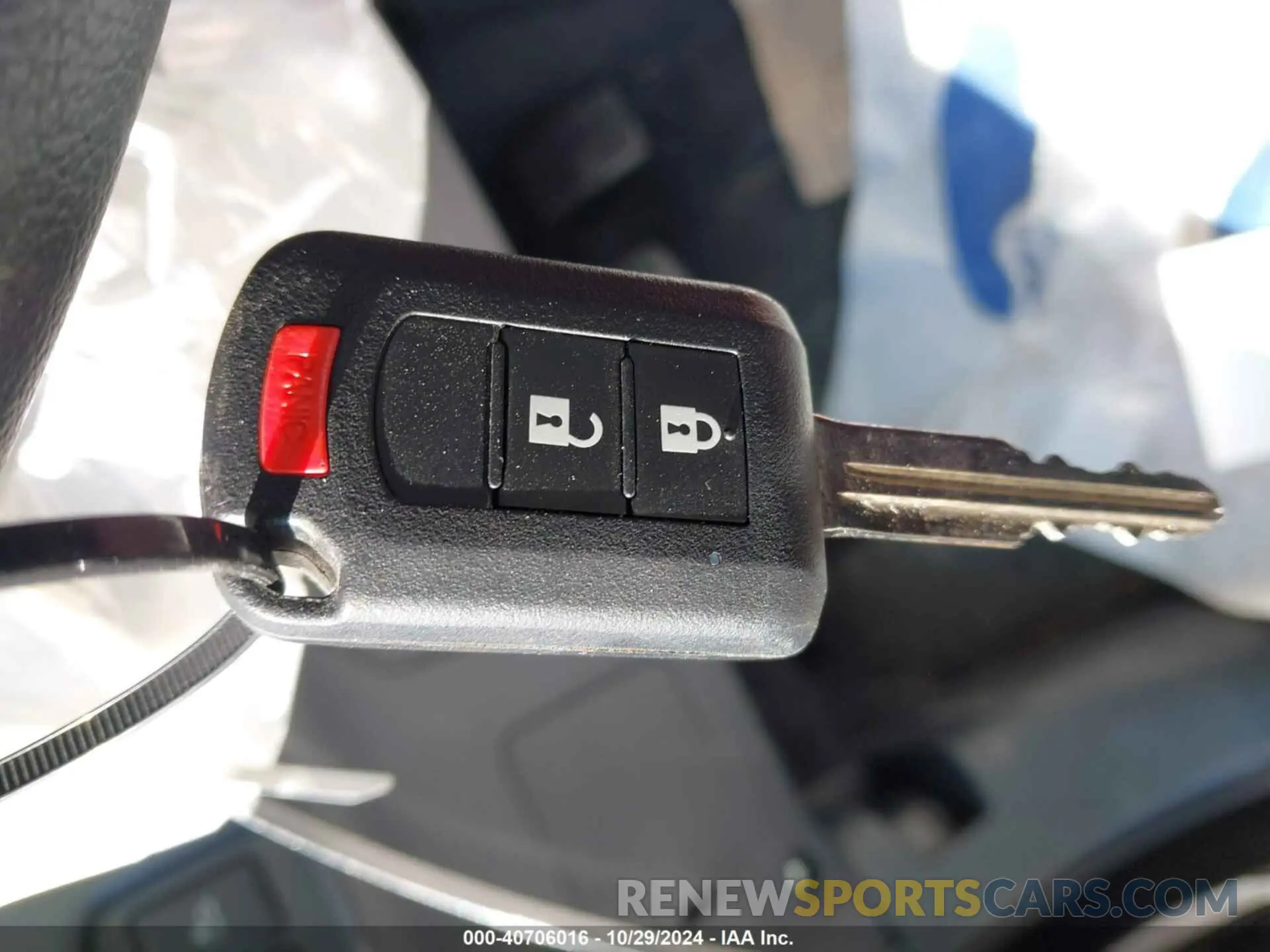 11 fotografías del automóvil dañado ML32AWHJ3RH005569 MITSUBISHI MIRAGE 2024