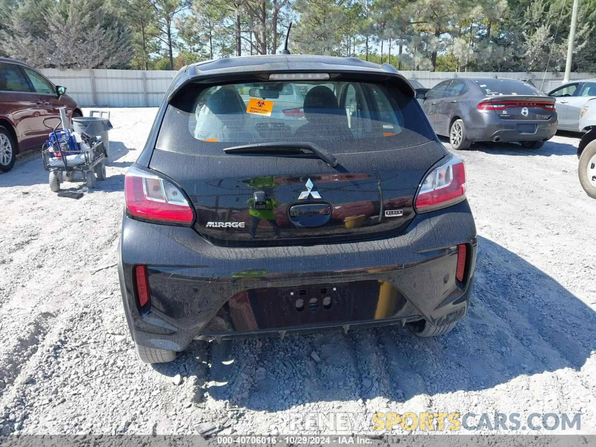 16 fotografías del automóvil dañado ML32AWHJ3RH005569 MITSUBISHI MIRAGE 2024