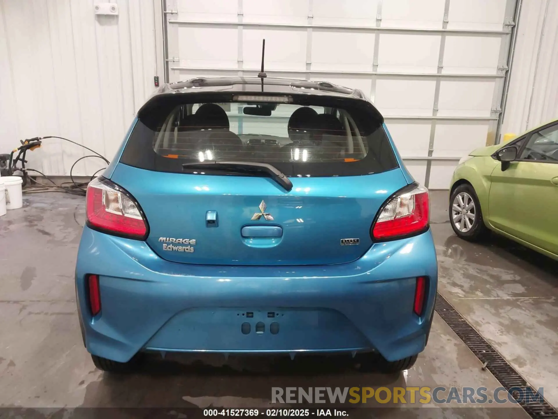 17 fotografías del automóvil dañado ML32AWHJ5RH001684 MITSUBISHI MIRAGE 2024
