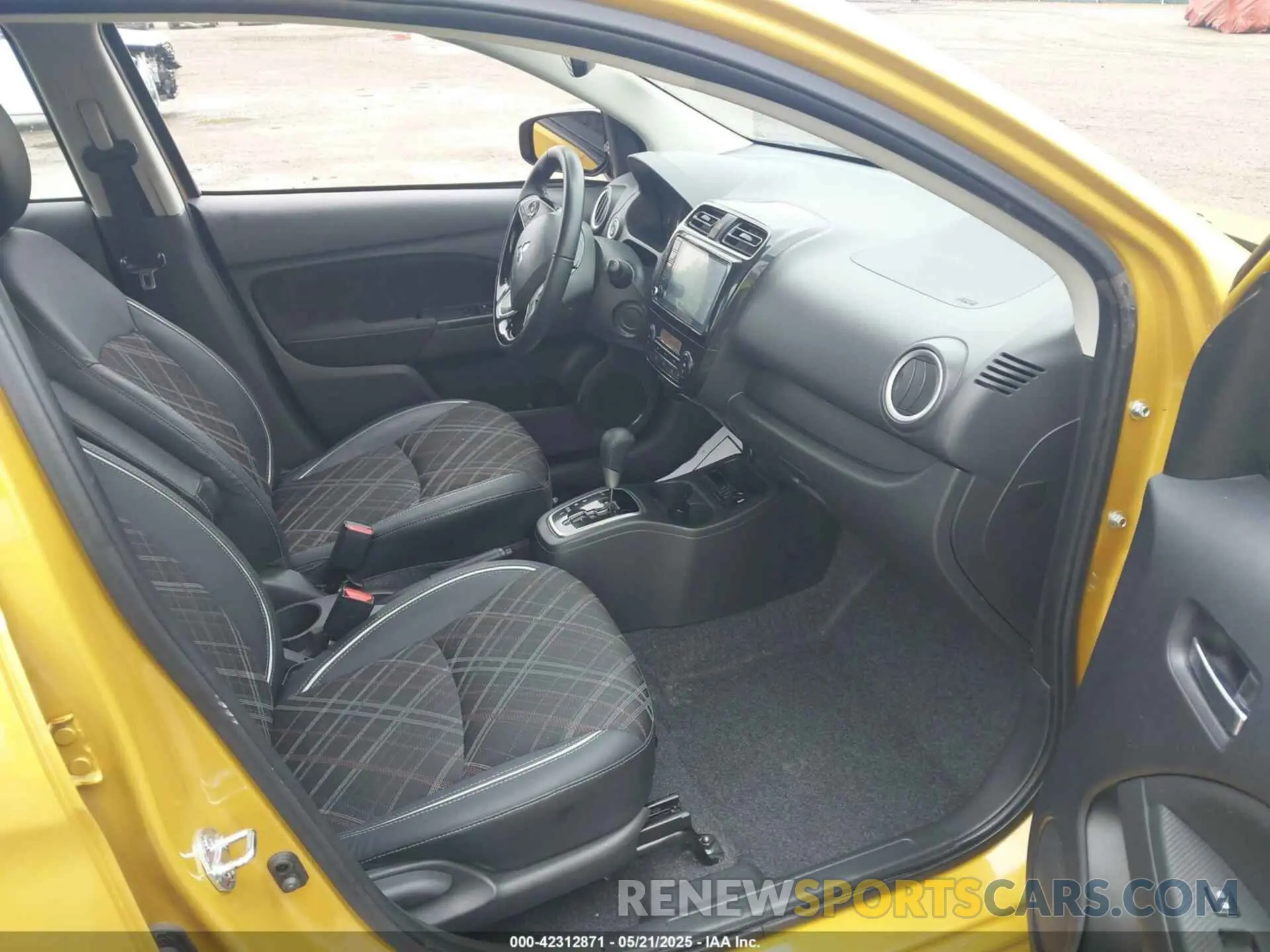 5 fotografías del automóvil dañado ML32AWHJ7RH003579 MITSUBISHI MIRAGE 2024
