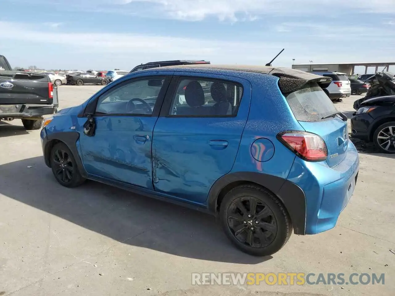 2 fotografías del automóvil dañado ML32AWHJ7RH003825 MITSUBISHI MIRAGE 2024