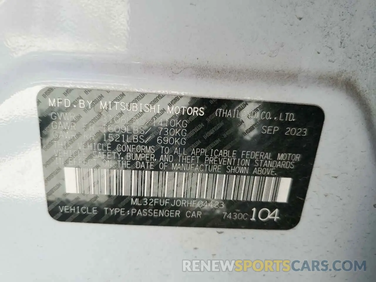 12 fotografías del automóvil dañado ML32FUFJ0RHF04423 MITSUBISHI MIRAGE 2024