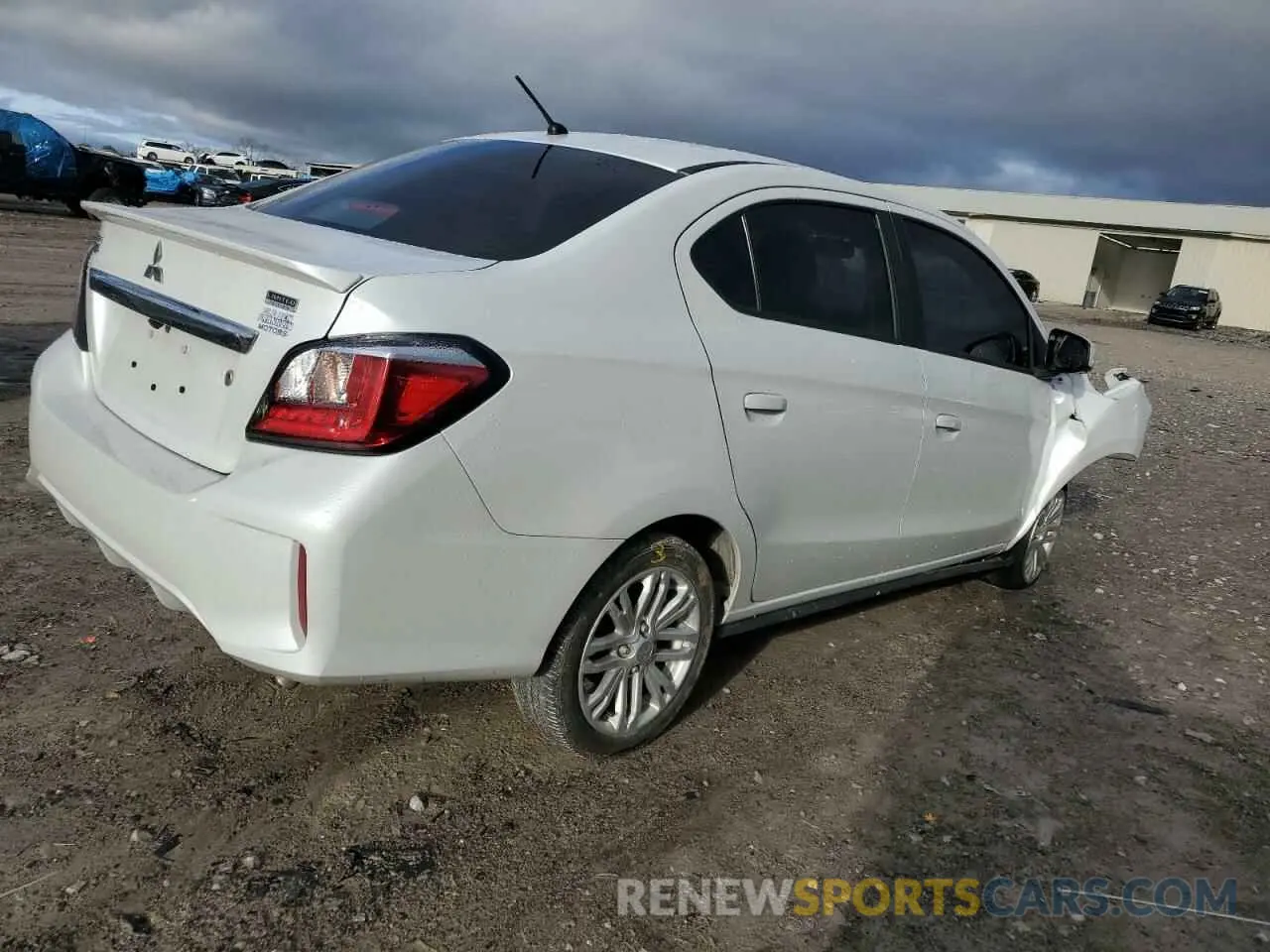 3 fotografías del automóvil dañado ML32FUFJ2RHF02219 MITSUBISHI MIRAGE 2024