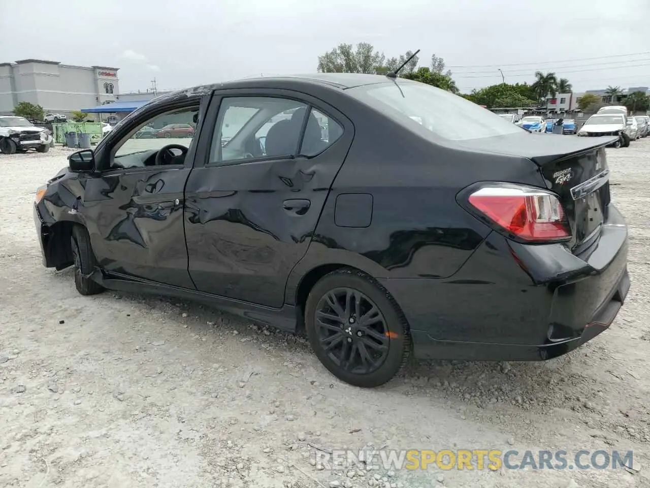 2 fotografías del automóvil dañado ML32FUFJ2RHF12314 MITSUBISHI MIRAGE 2024