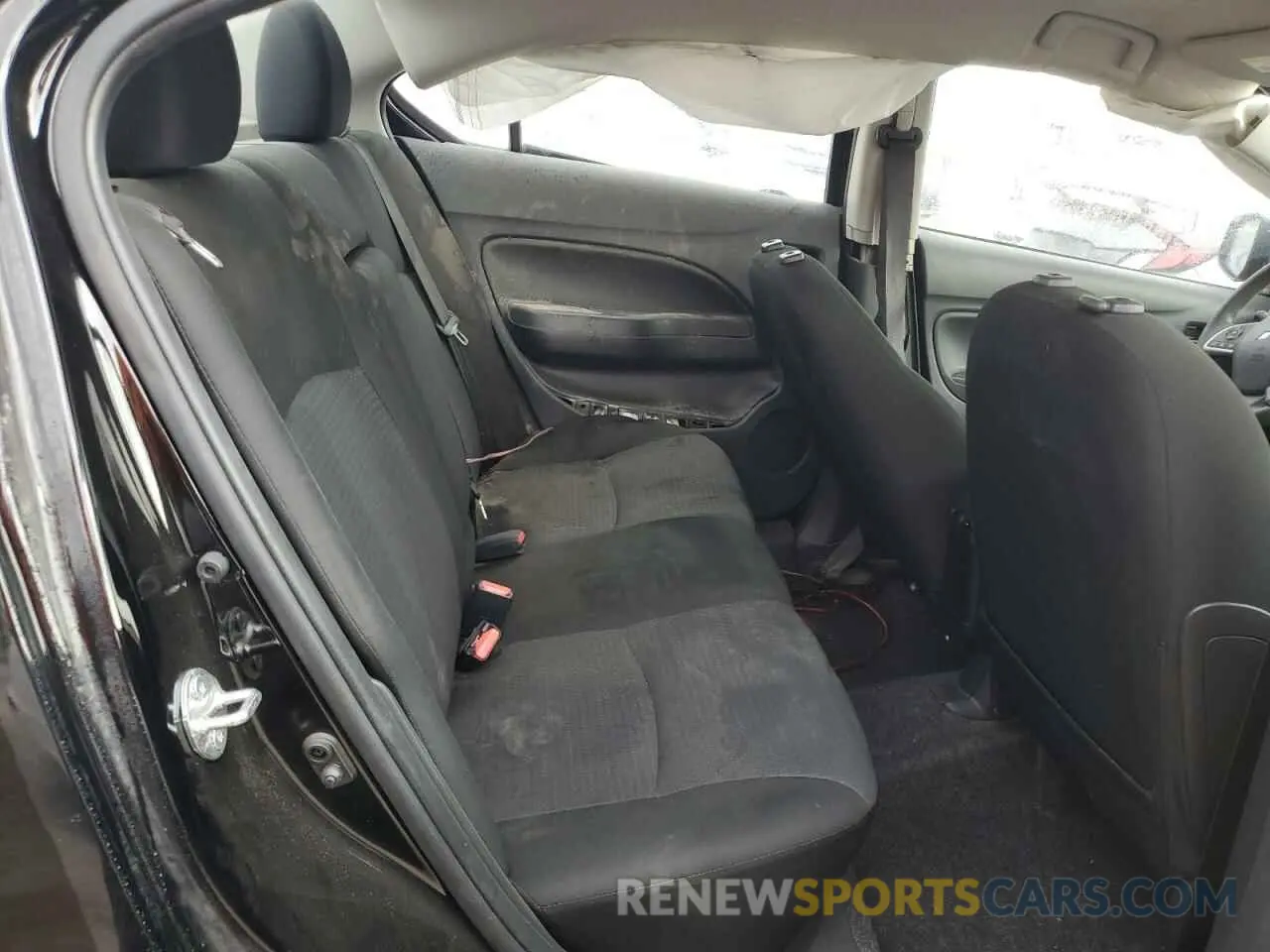 10 fotografías del automóvil dañado ML32FUFJ3RHF06375 MITSUBISHI MIRAGE 2024
