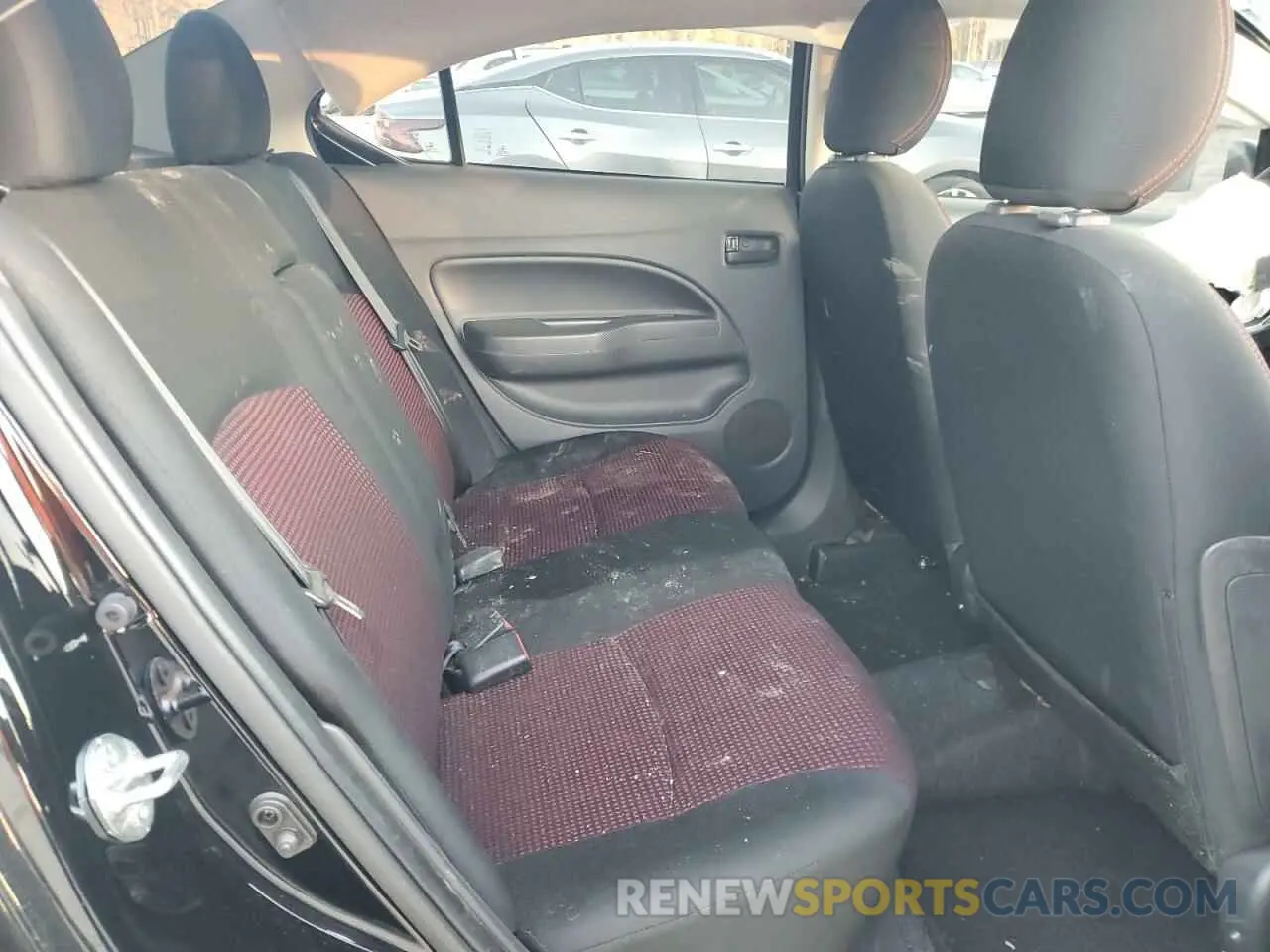 11 fotografías del automóvil dañado ML32FUFJ3RHF06683 MITSUBISHI MIRAGE 2024