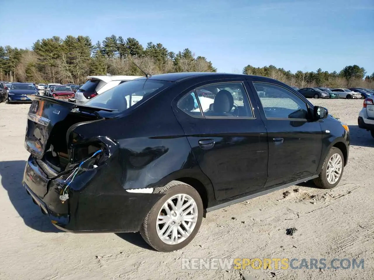 3 fotografías del automóvil dañado ML32FUFJ4RHF07664 MITSUBISHI MIRAGE 2024