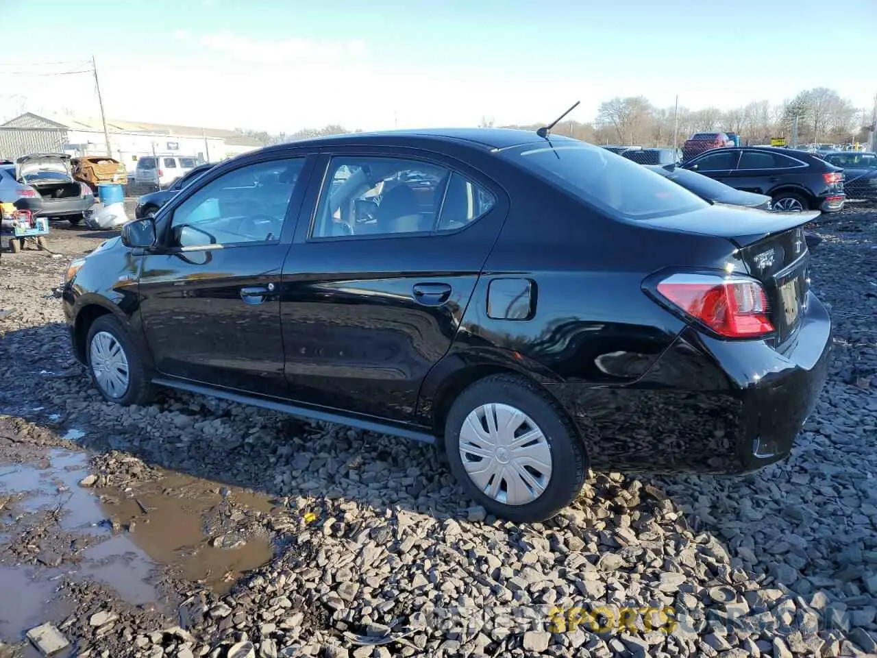 2 fotografías del automóvil dañado ML32FUFJ5RHF07107 MITSUBISHI MIRAGE 2024