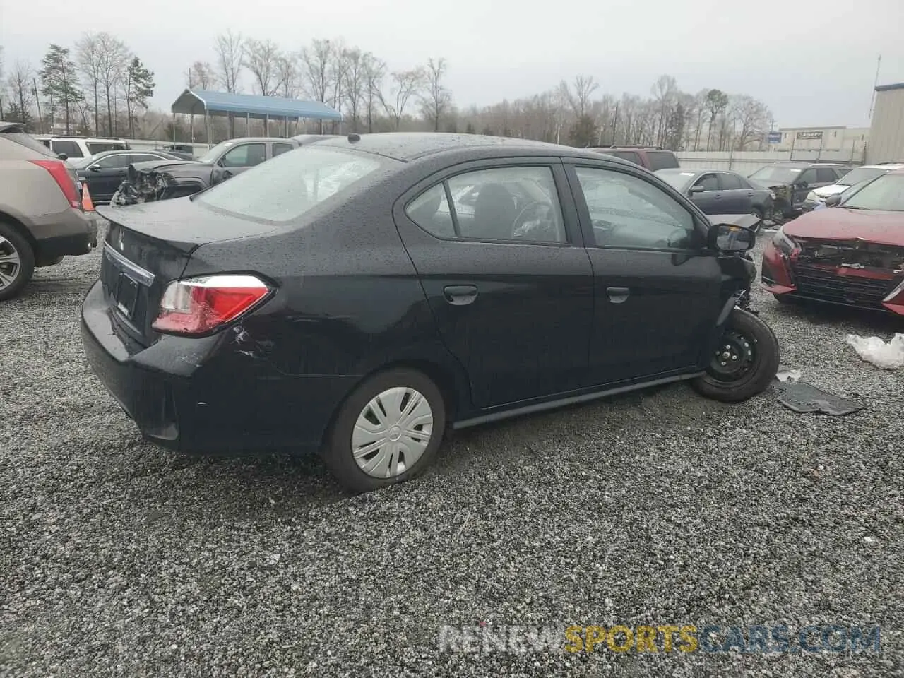 3 fotografías del automóvil dañado ML32FUFJ6RHF10050 MITSUBISHI MIRAGE 2024