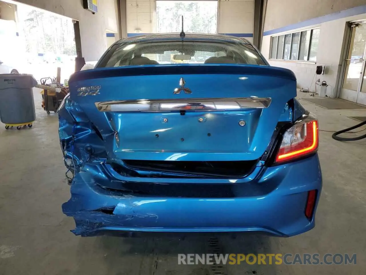 6 fotografías del automóvil dañado ML32FUFJ6RHF17290 MITSUBISHI MIRAGE 2024
