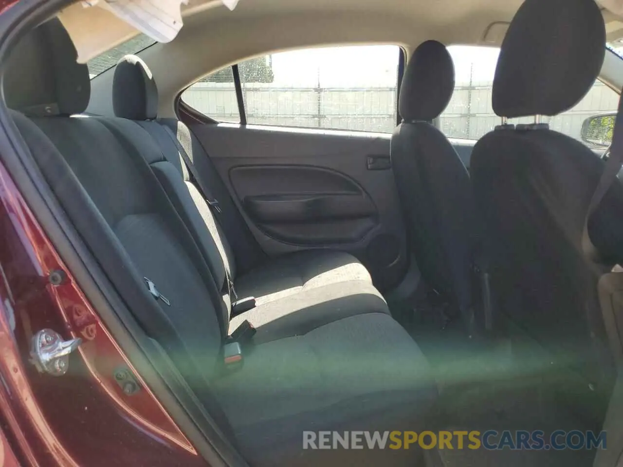 10 fotografías del automóvil dañado ML32FUFJ7RHF01065 MITSUBISHI MIRAGE 2024