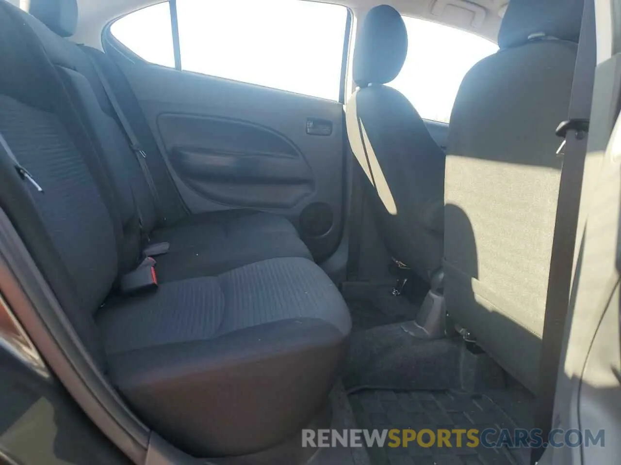 10 fotografías del automóvil dañado ML32FUFJ7RHF11031 MITSUBISHI MIRAGE 2024