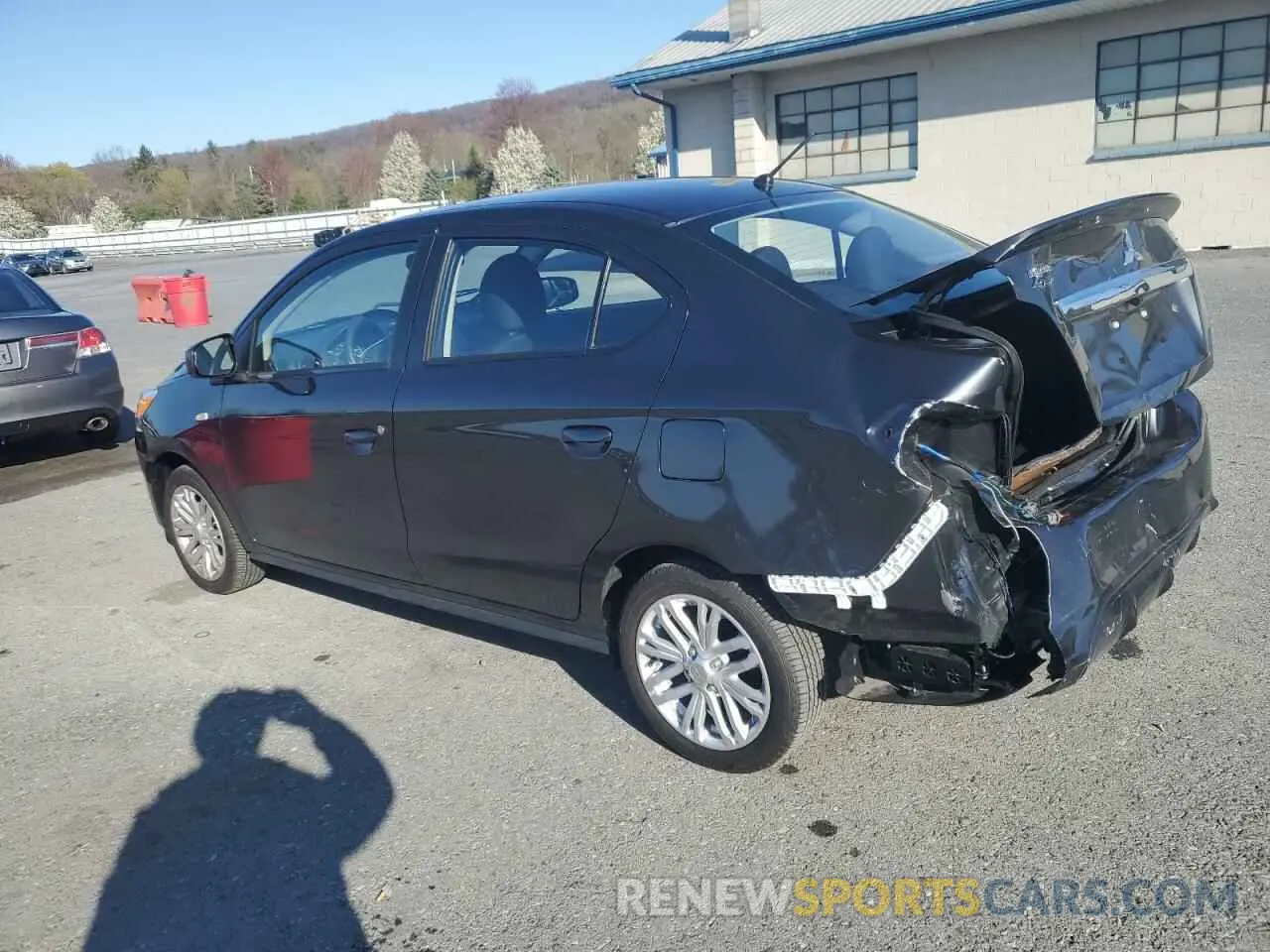2 fotografías del automóvil dañado ML32FUFJ7RHF11031 MITSUBISHI MIRAGE 2024