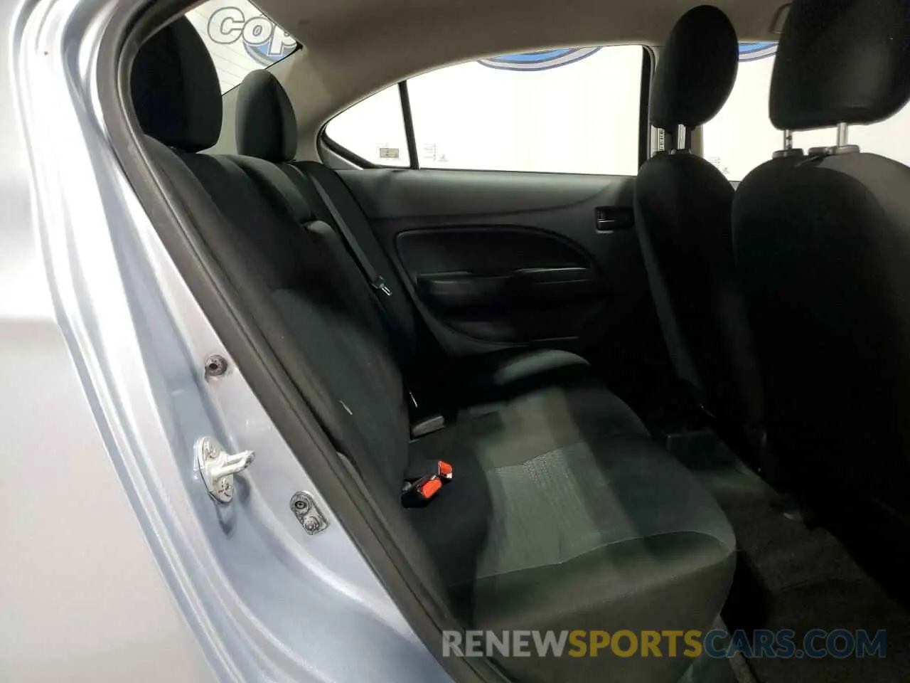 10 fotografías del automóvil dañado ML32FUFJ8RHF03410 MITSUBISHI MIRAGE 2024
