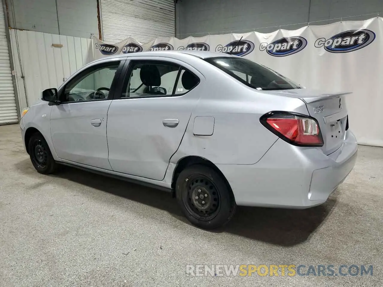 2 fotografías del automóvil dañado ML32FUFJ8RHF03410 MITSUBISHI MIRAGE 2024