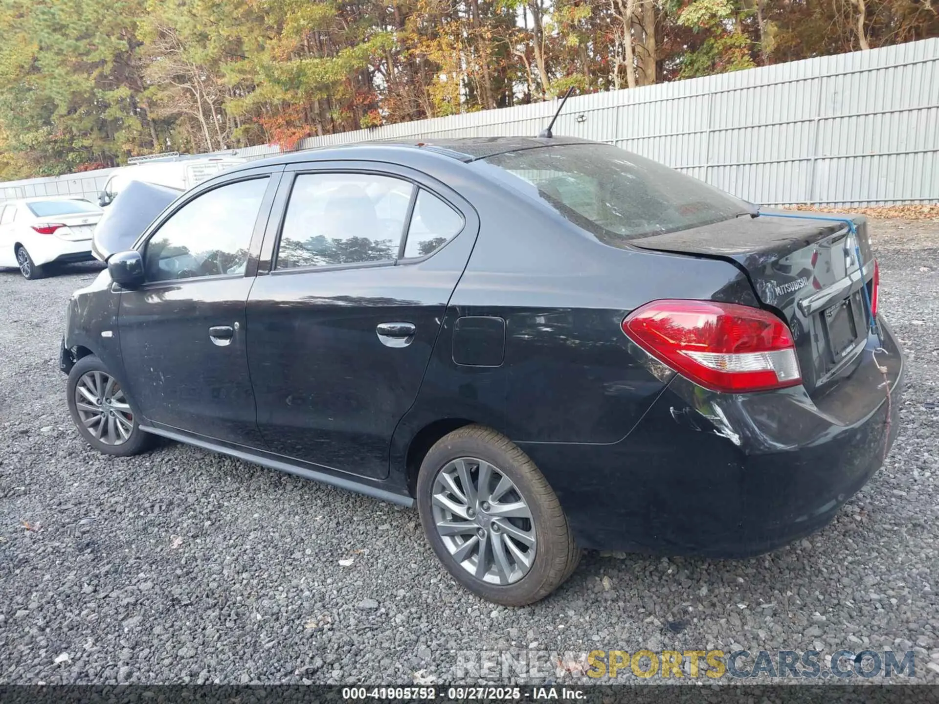 3 fotografías del automóvil dañado ML32F3FJ0KHF01165 MITSUBISHI MIRAGE G4 2019
