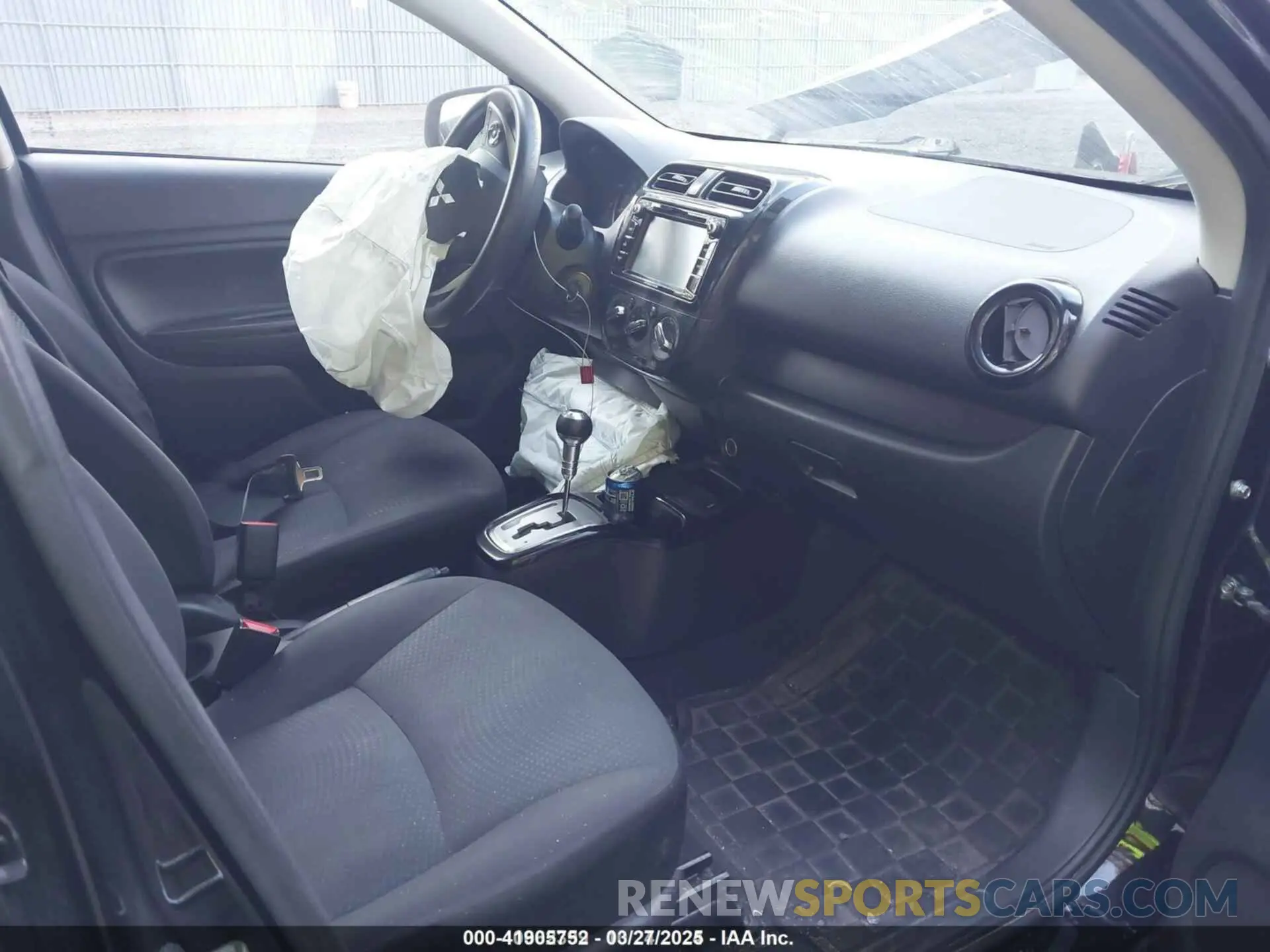 5 fotografías del automóvil dañado ML32F3FJ0KHF01165 MITSUBISHI MIRAGE G4 2019