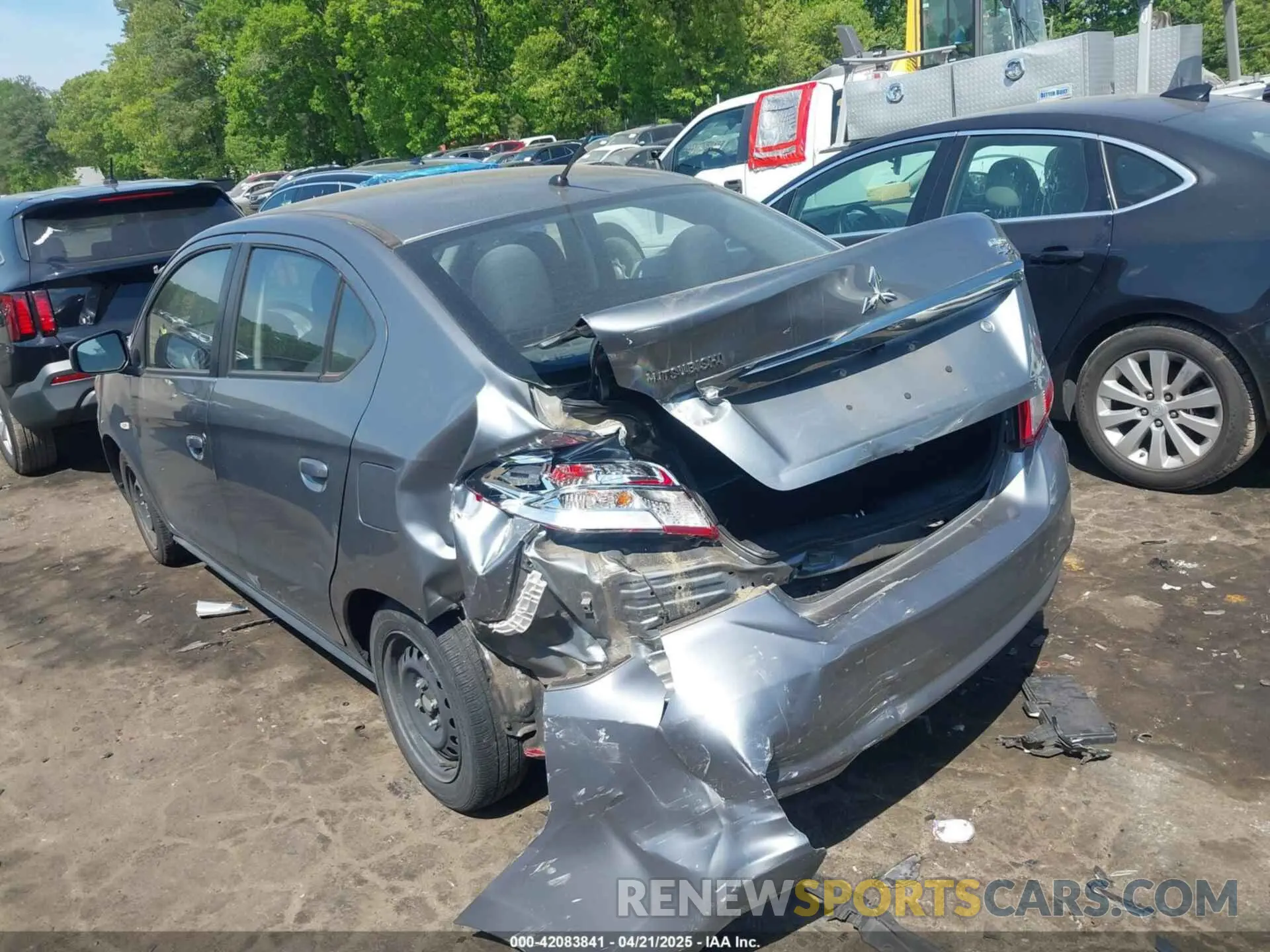 3 fotografías del automóvil dañado ML32F3FJ1KHF18315 MITSUBISHI MIRAGE G4 2019