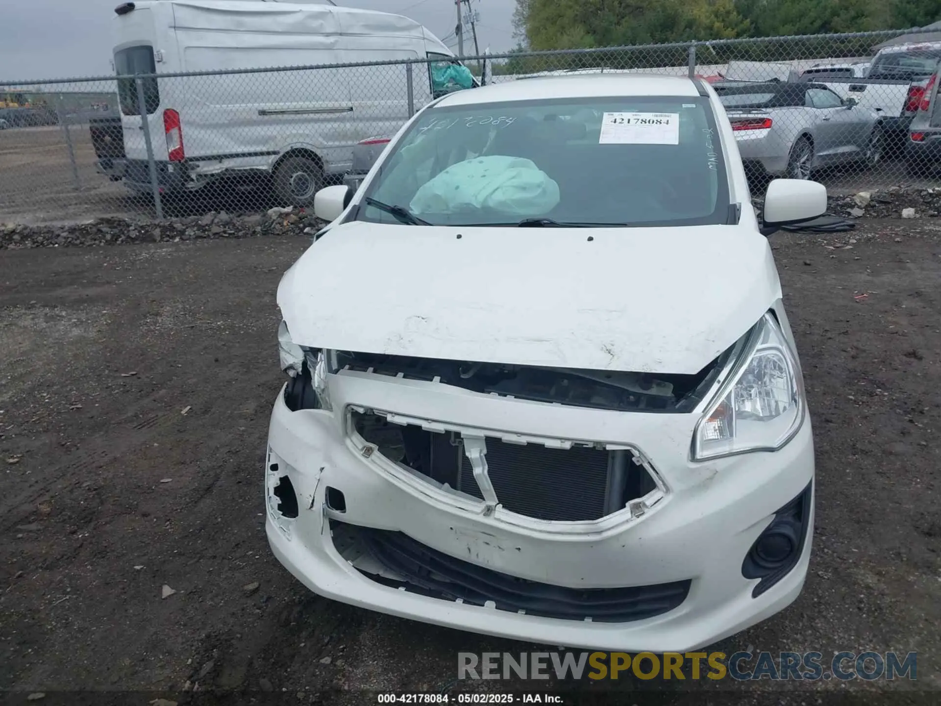 12 fotografías del automóvil dañado ML32F3FJ2KHF06318 MITSUBISHI MIRAGE G4 2019