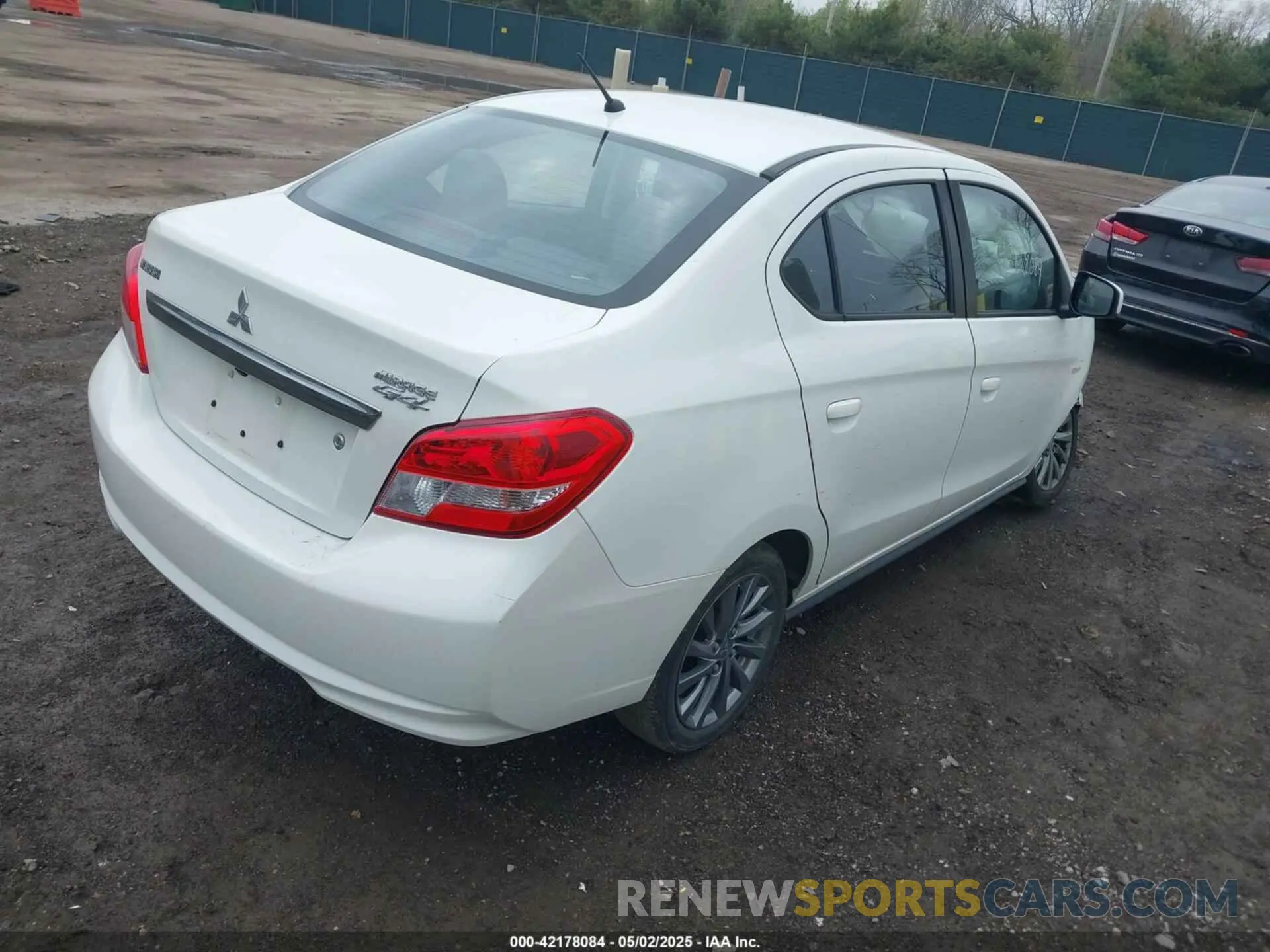 4 fotografías del automóvil dañado ML32F3FJ2KHF06318 MITSUBISHI MIRAGE G4 2019