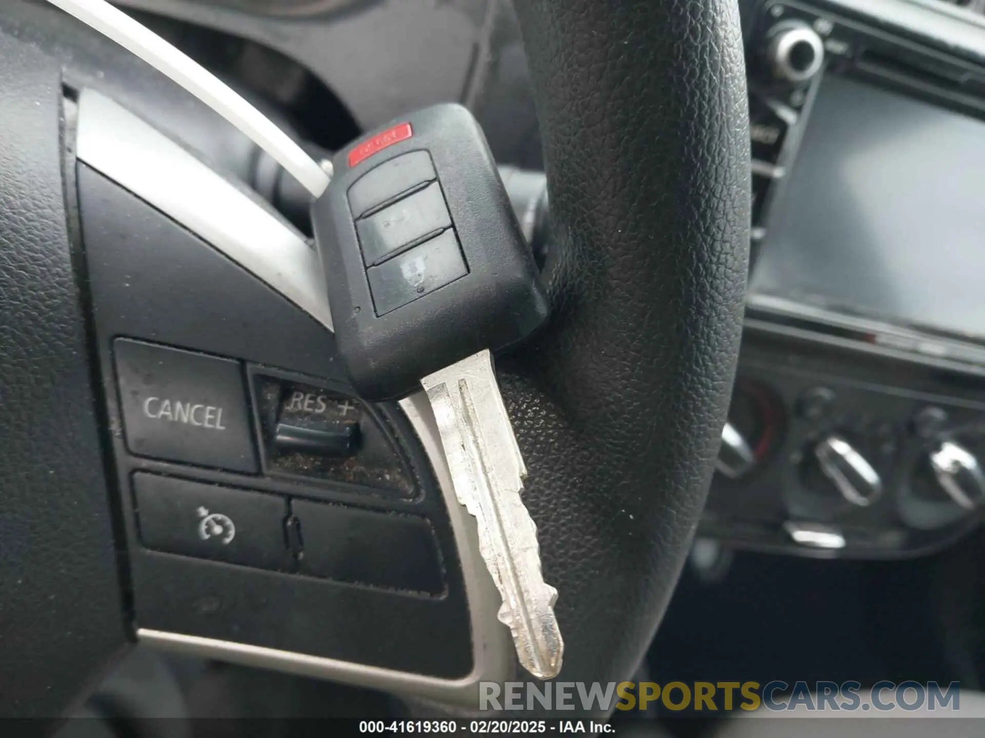 11 fotografías del automóvil dañado ML32F3FJ4KHF04599 MITSUBISHI MIRAGE G4 2019