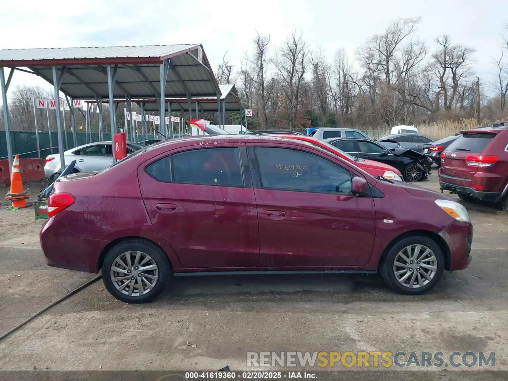 13 fotografías del automóvil dañado ML32F3FJ4KHF04599 MITSUBISHI MIRAGE G4 2019