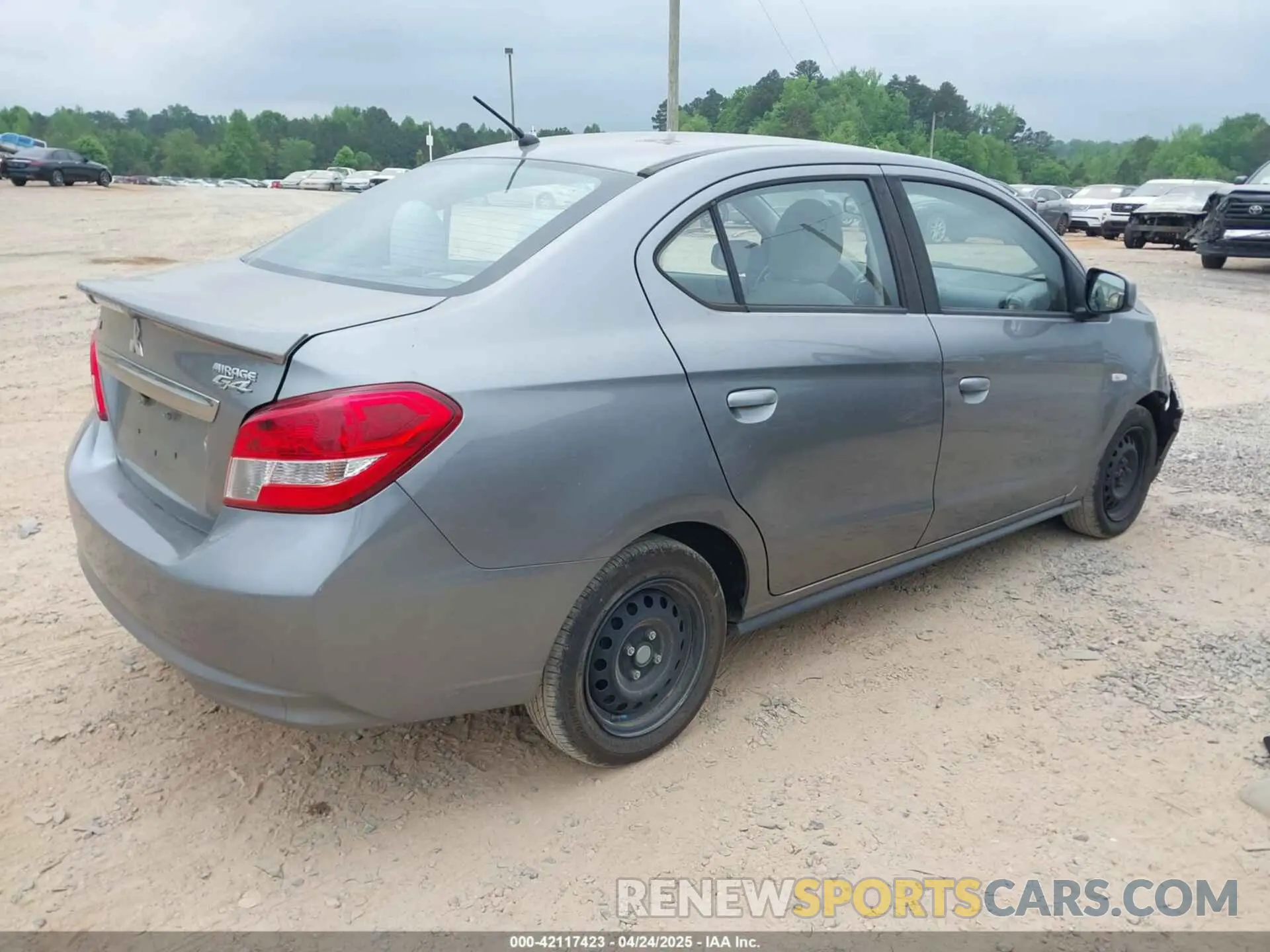 4 fotografías del automóvil dañado ML32F3FJ5KHF06720 MITSUBISHI MIRAGE G4 2019