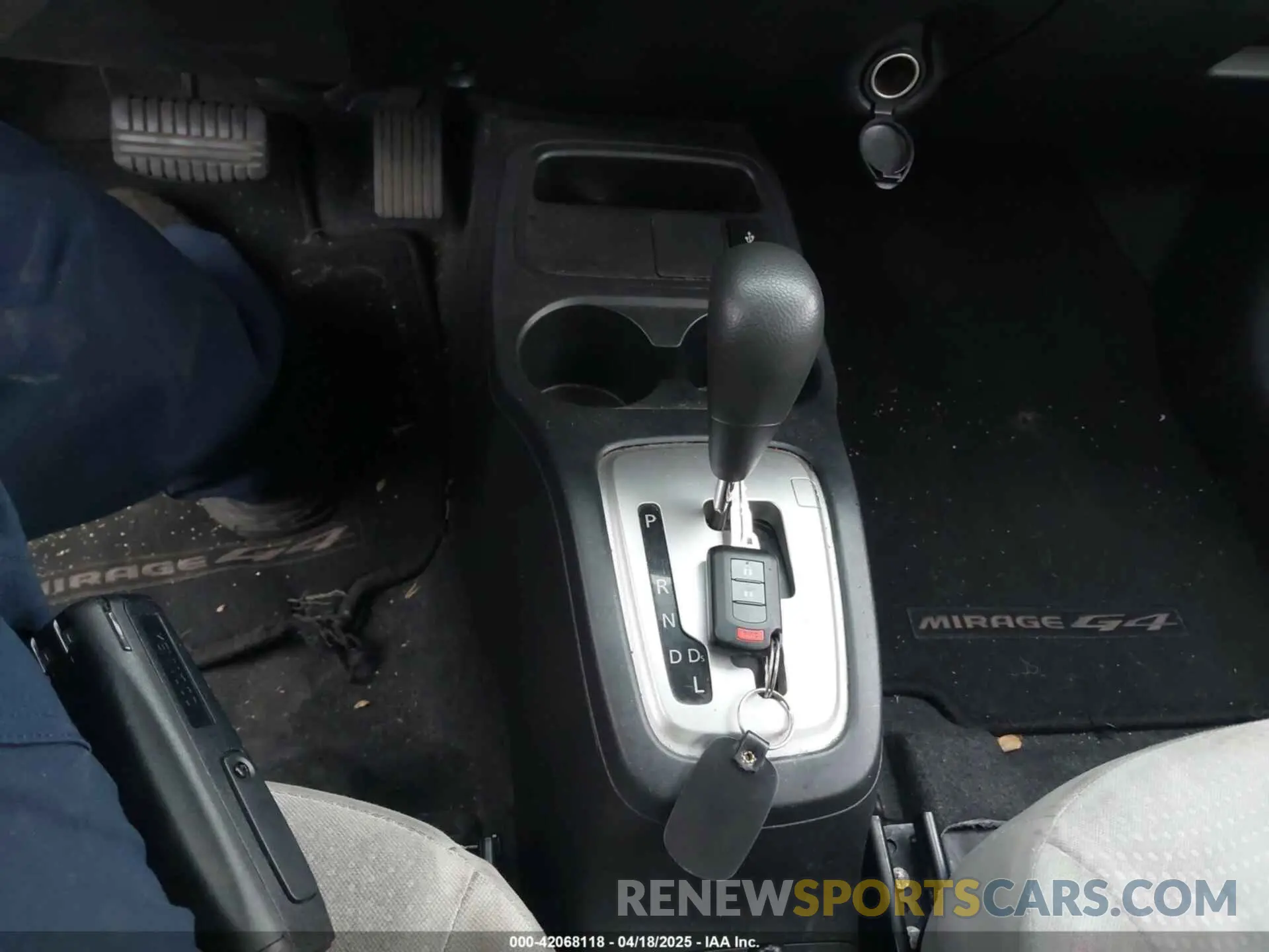 11 fotografías del automóvil dañado ML32F3FJ5KHF17975 MITSUBISHI MIRAGE G4 2019