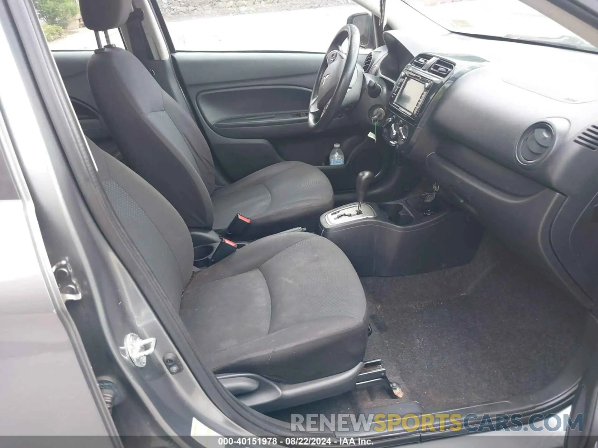 5 fotografías del automóvil dañado ML32F3FJ9KHF12388 MITSUBISHI MIRAGE G4 2019