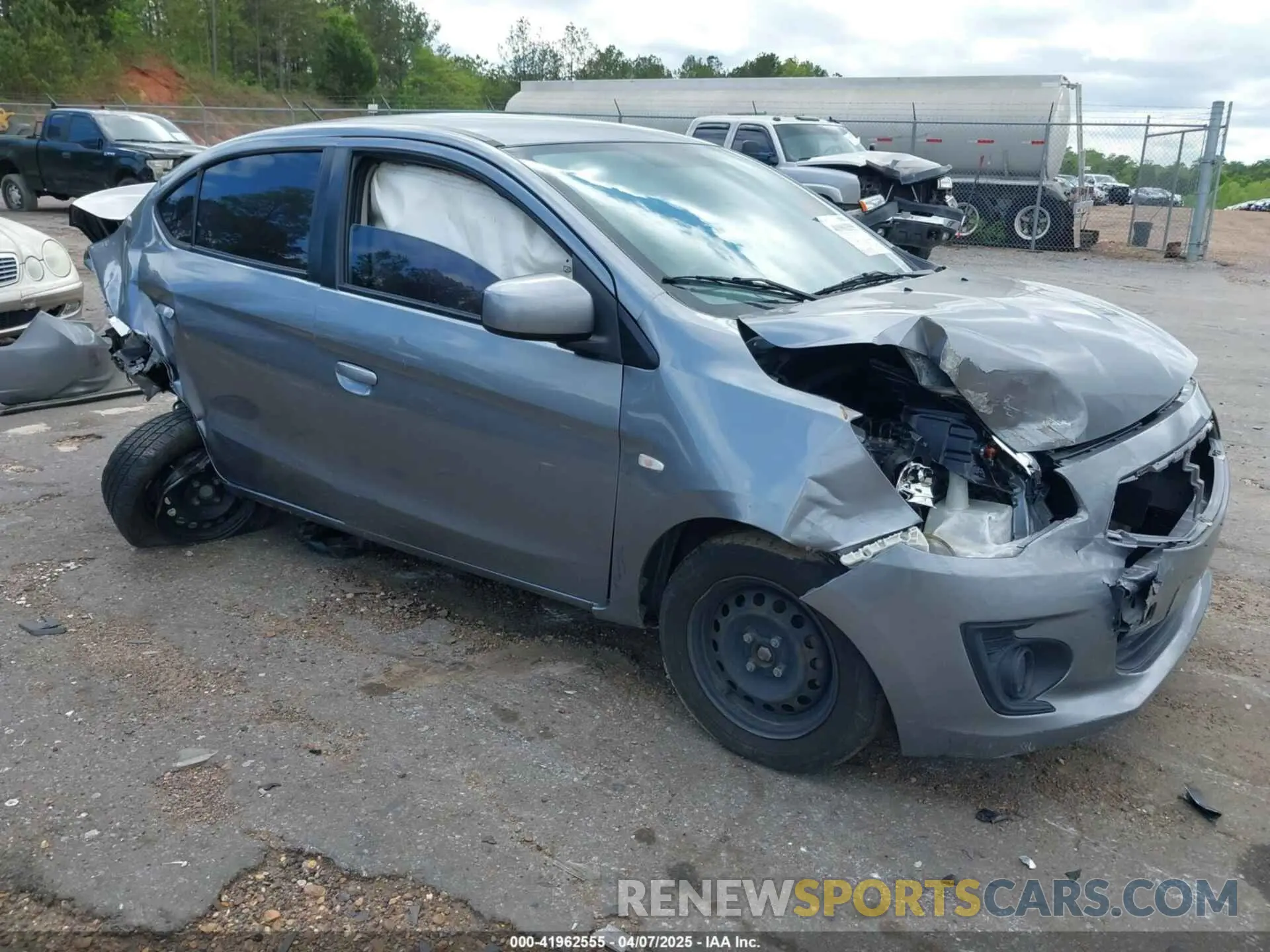 1 fotografías del automóvil dañado ML32F3FJXKHF15803 MITSUBISHI MIRAGE G4 2019