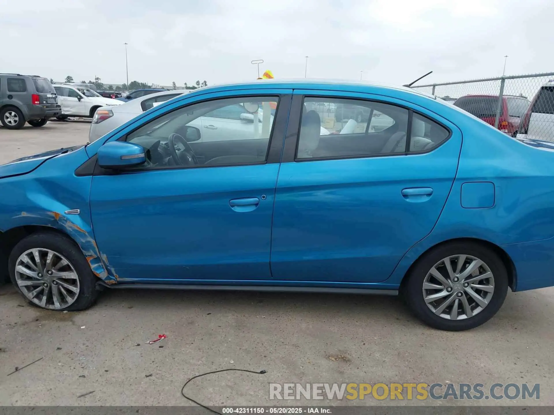 14 fotografías del automóvil dañado ML32F4FJ3KHF12974 MITSUBISHI MIRAGE G4 2019