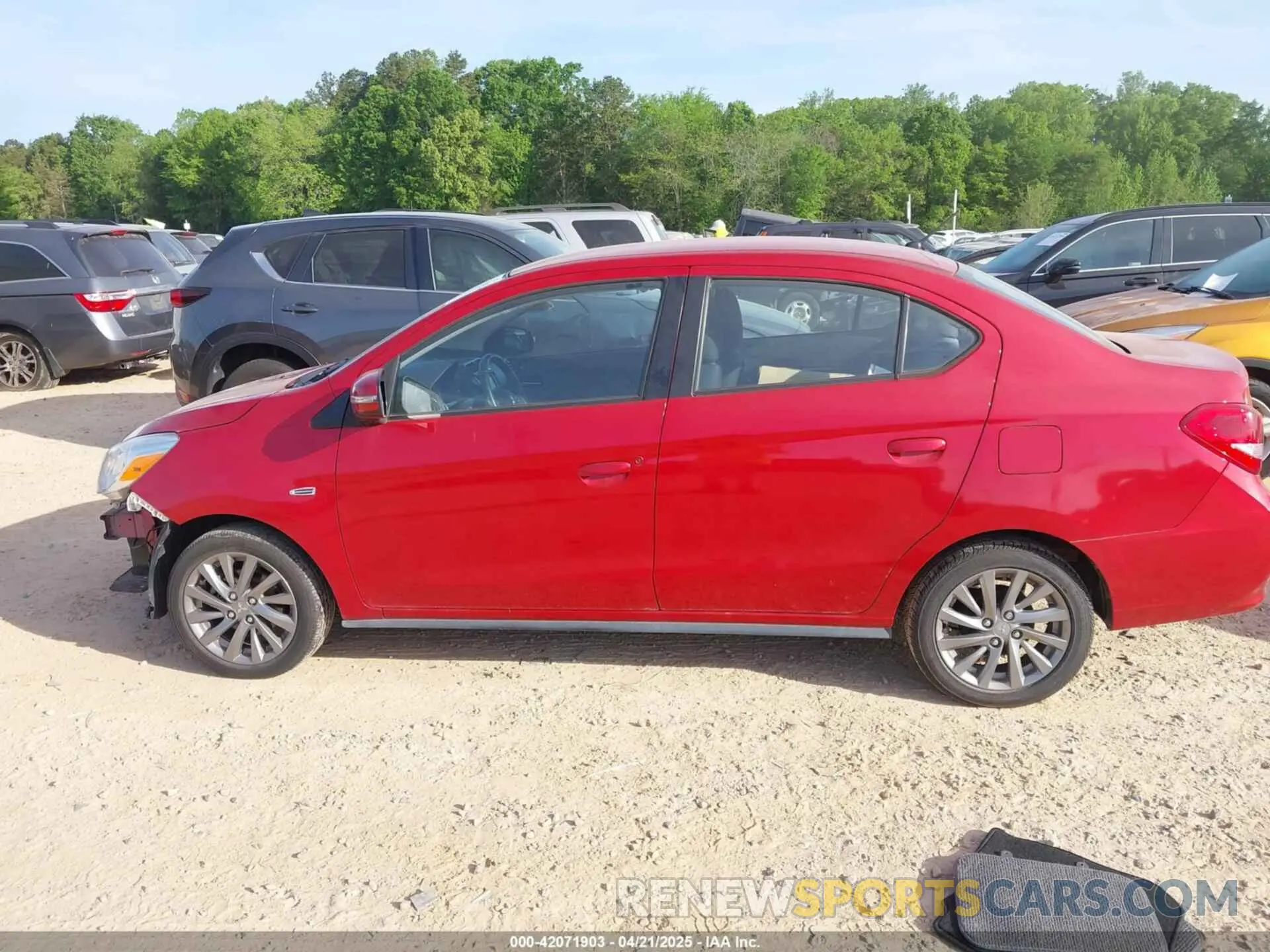14 fotografías del automóvil dañado ML32F4FJ6KHF04626 MITSUBISHI MIRAGE G4 2019