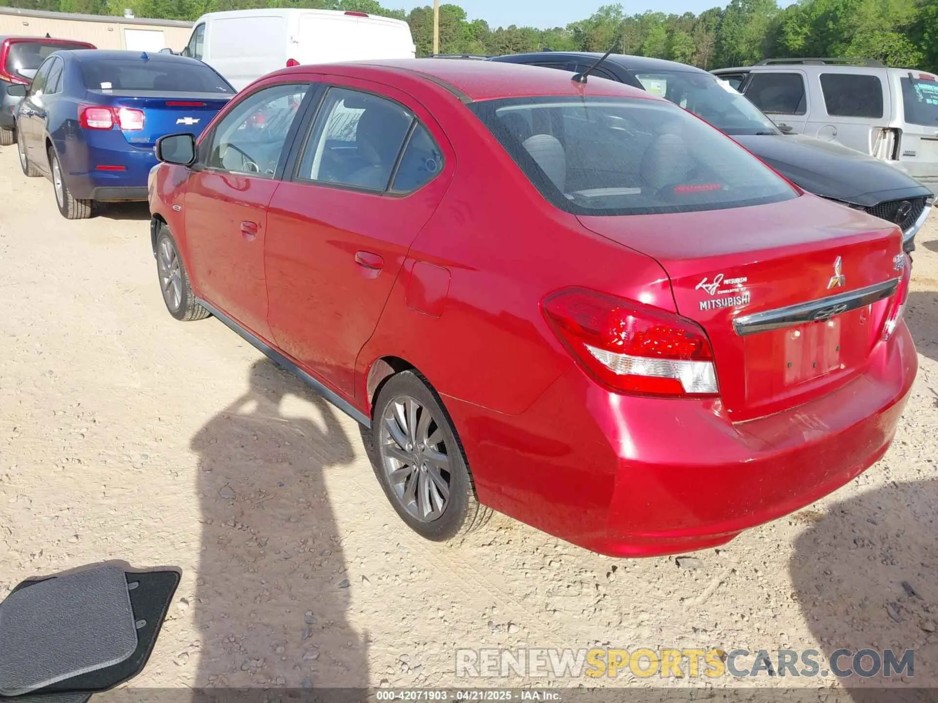 3 fotografías del automóvil dañado ML32F4FJ6KHF04626 MITSUBISHI MIRAGE G4 2019