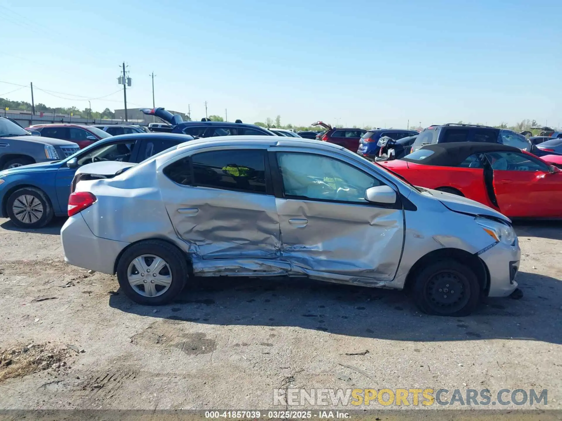 13 fotografías del automóvil dañado ML32F3FJ1LHF12385 MITSUBISHI MIRAGE G4 2020