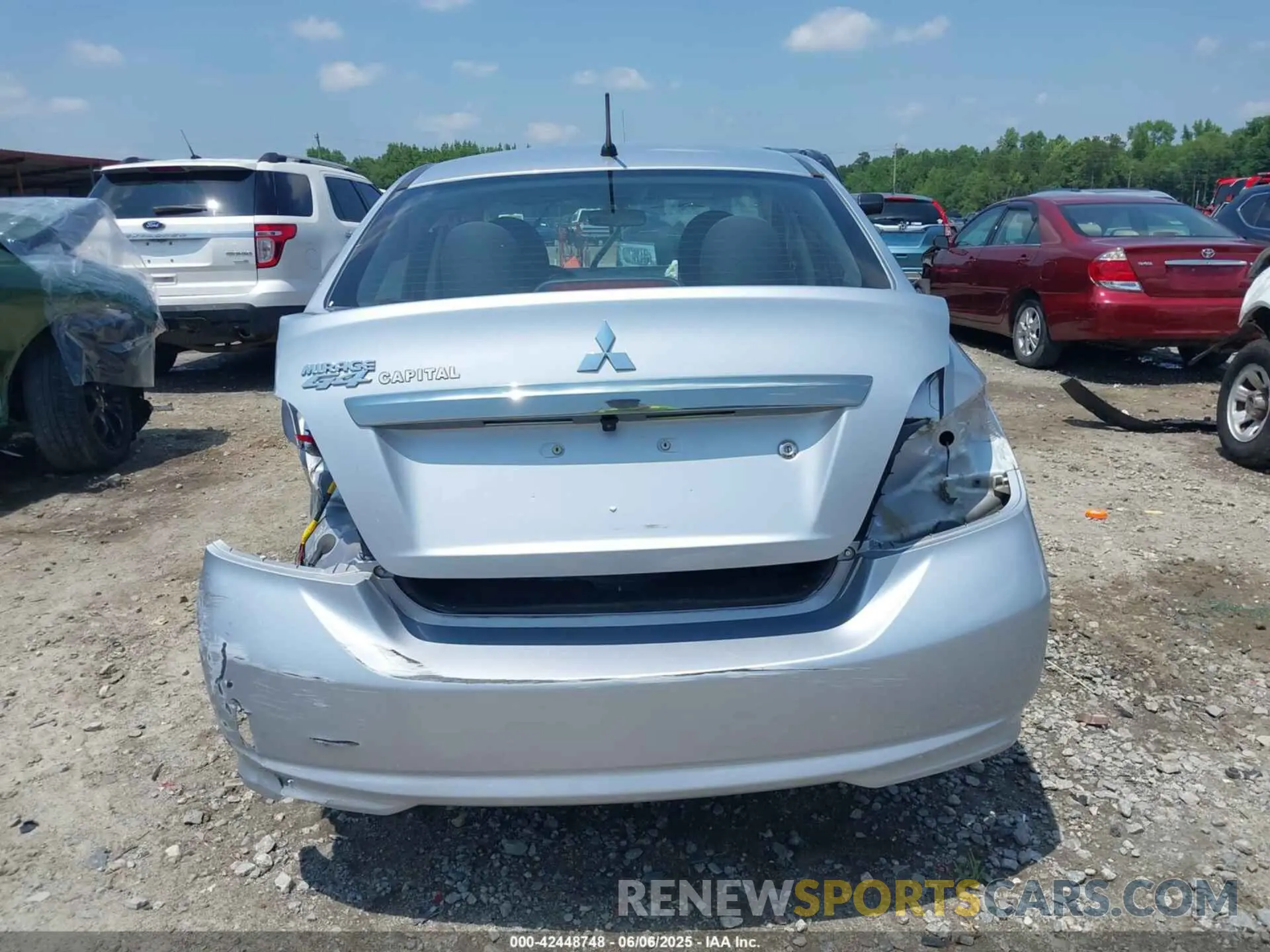 16 fotografías del automóvil dañado ML32F3FJ2LHF12265 MITSUBISHI MIRAGE G4 2020