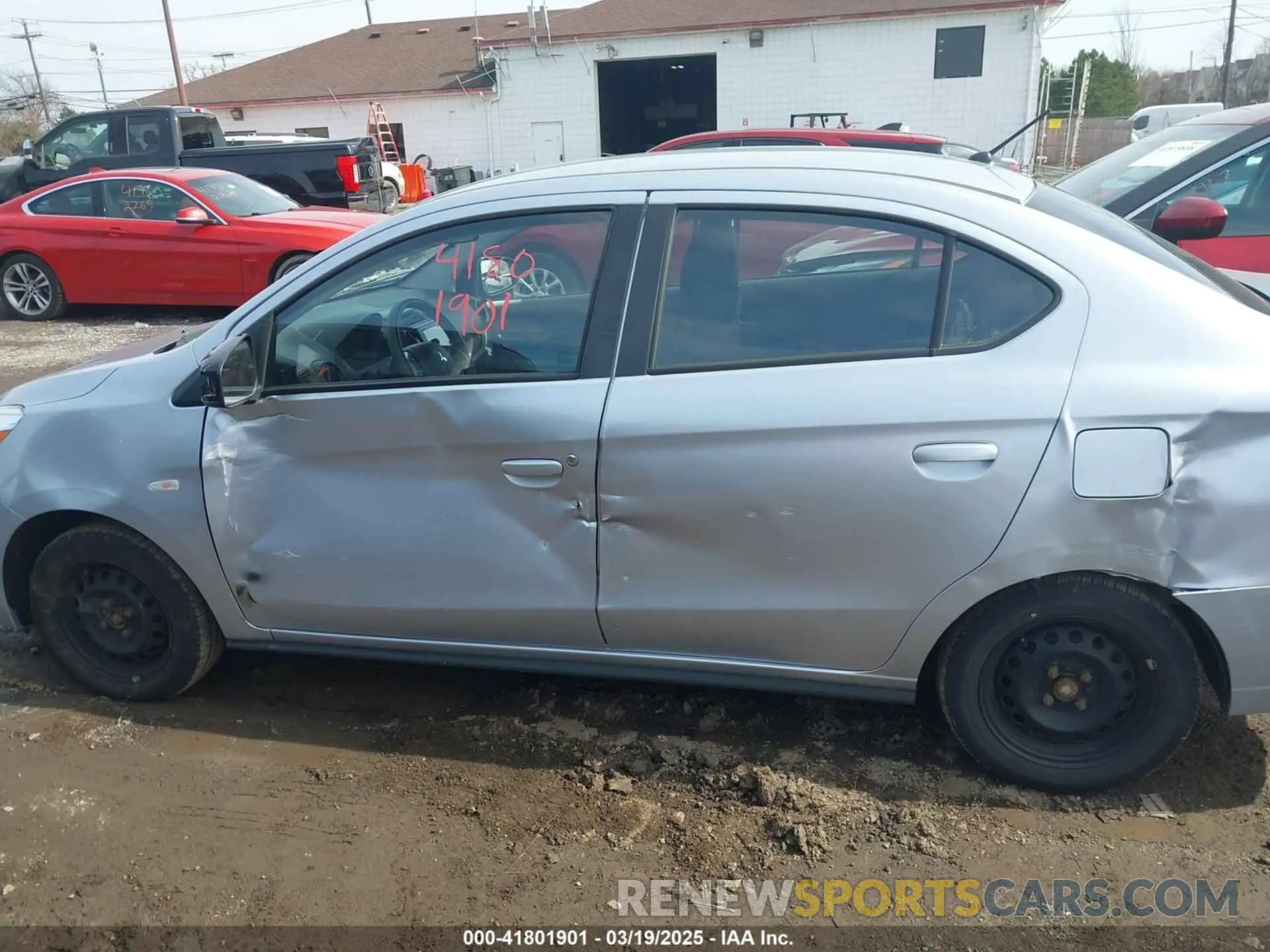 14 fotografías del automóvil dañado ML32F3FJ4LHF07990 MITSUBISHI MIRAGE G4 2020