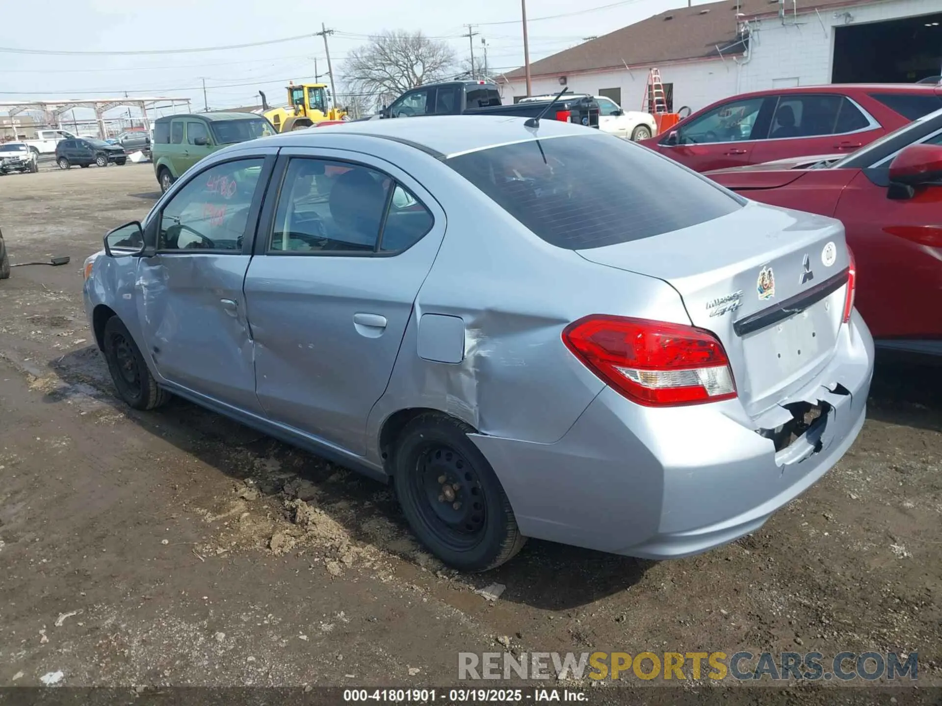 3 fotografías del automóvil dañado ML32F3FJ4LHF07990 MITSUBISHI MIRAGE G4 2020