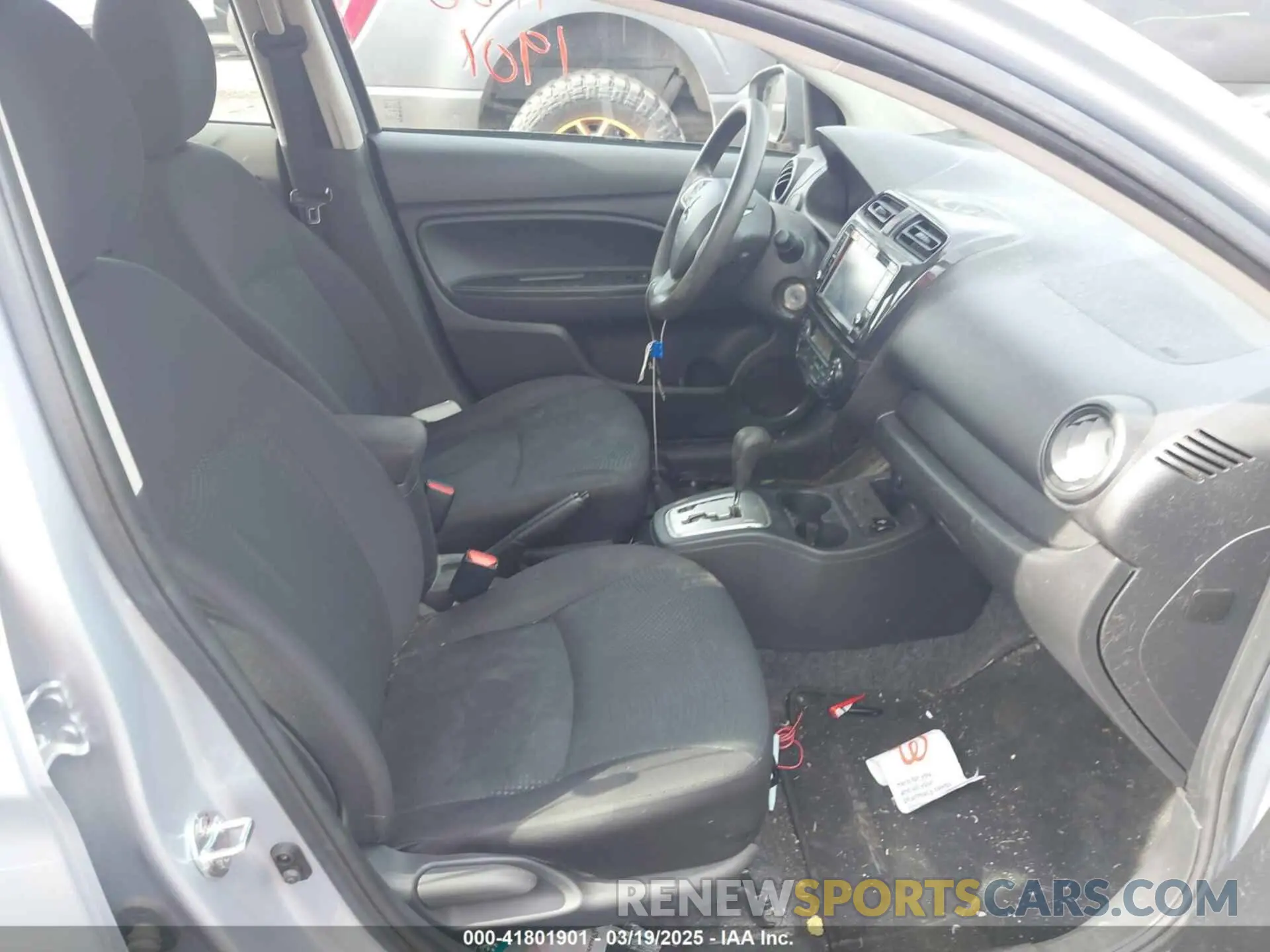 5 fotografías del automóvil dañado ML32F3FJ4LHF07990 MITSUBISHI MIRAGE G4 2020