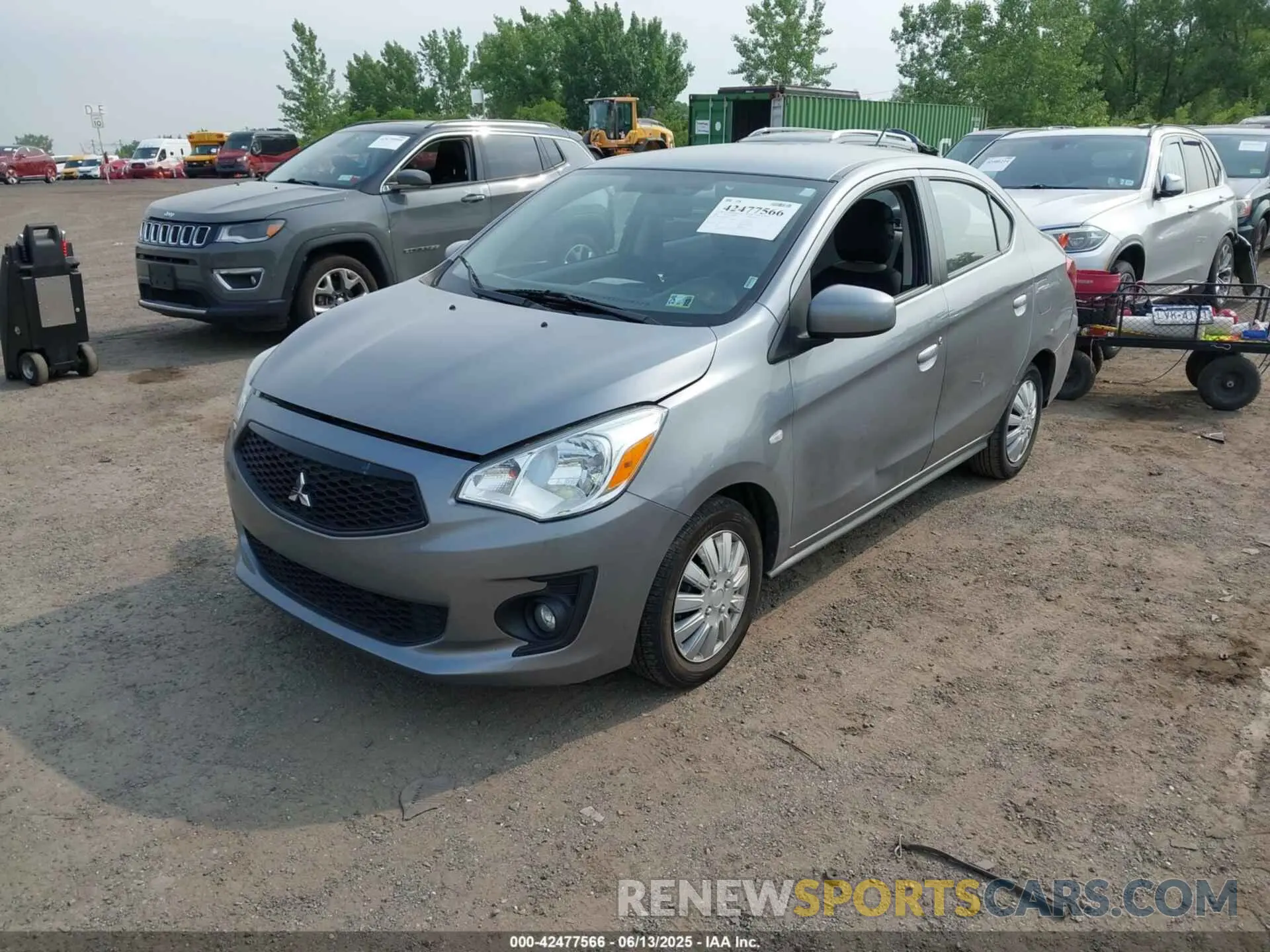 2 fotografías del automóvil dañado ML32F3FJ4LHF13143 MITSUBISHI MIRAGE G4 2020