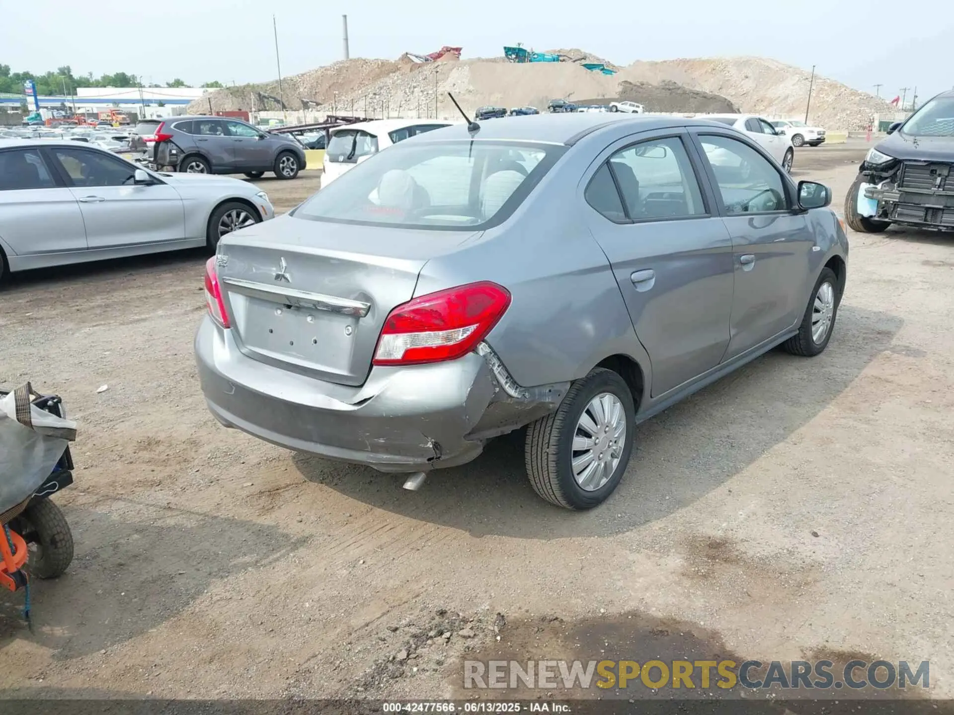 6 fotografías del automóvil dañado ML32F3FJ4LHF13143 MITSUBISHI MIRAGE G4 2020