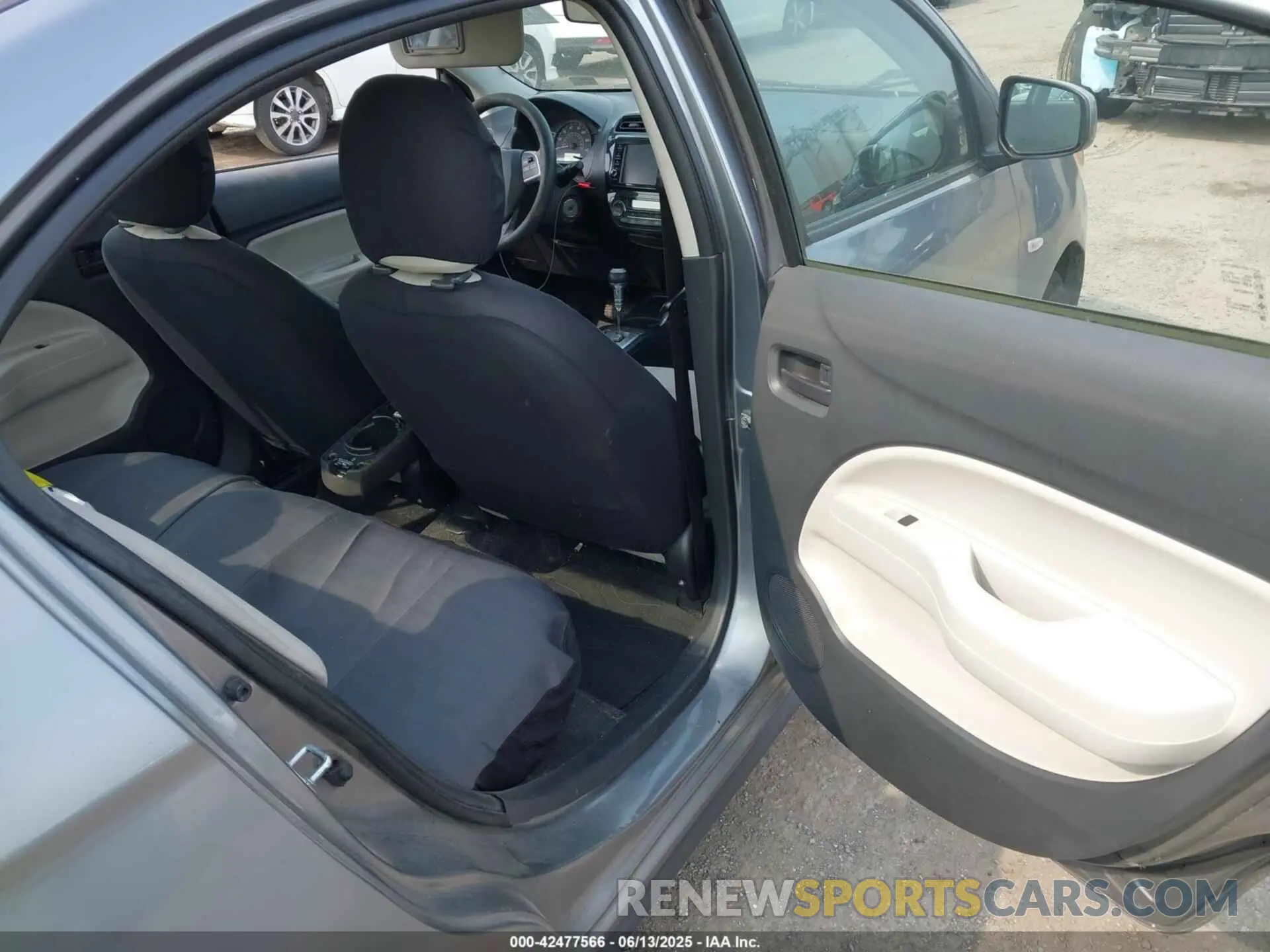 8 fotografías del automóvil dañado ML32F3FJ4LHF13143 MITSUBISHI MIRAGE G4 2020