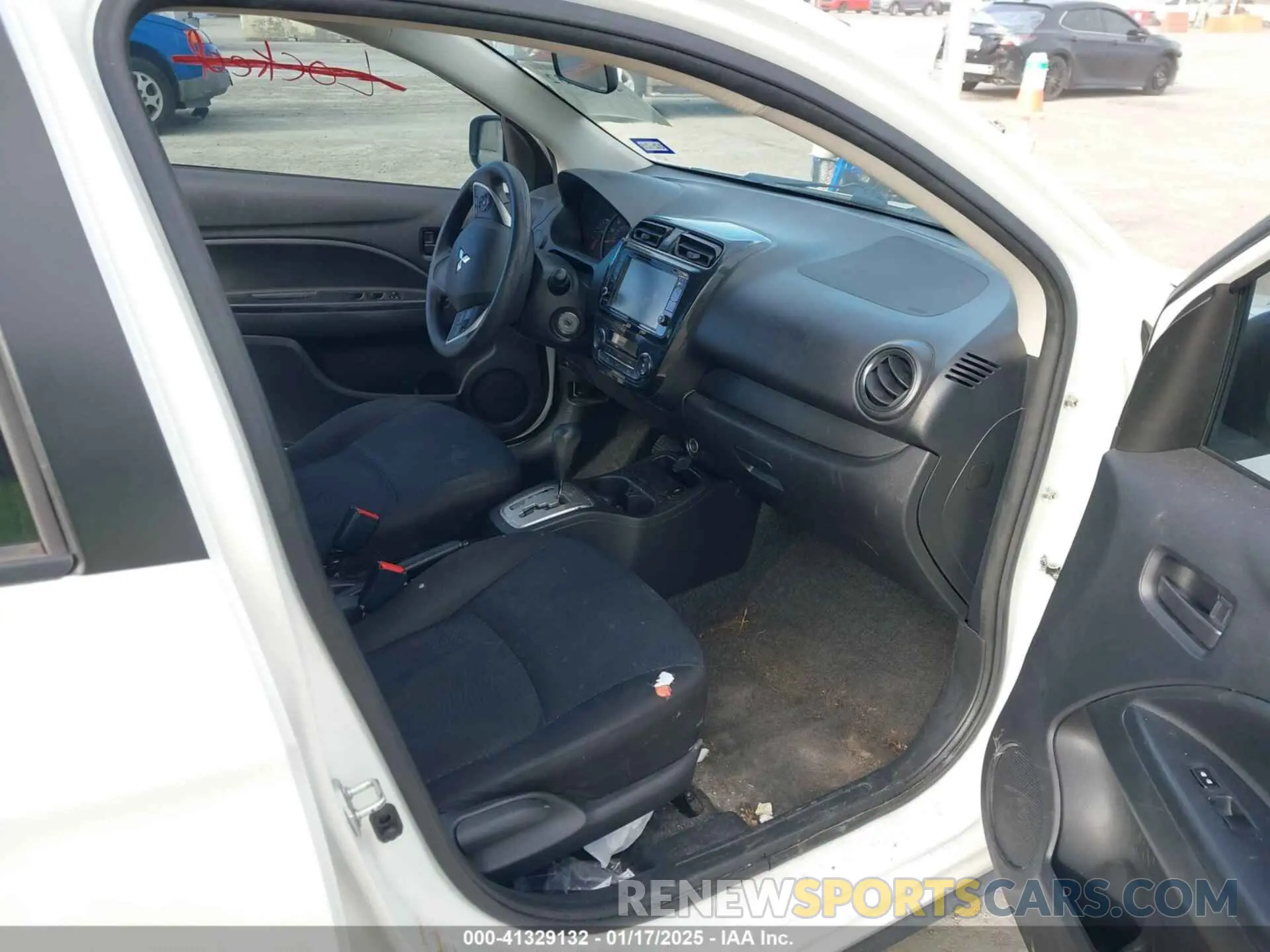 5 fotografías del automóvil dañado ML32F3FJ5LHF00885 MITSUBISHI MIRAGE G4 2020