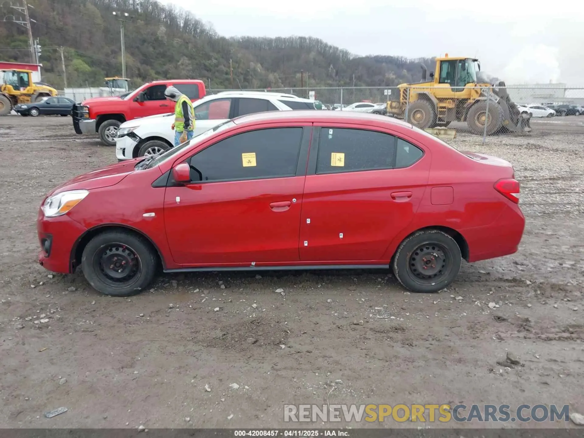 13 fotografías del automóvil dañado ML32F3FJ5LHF12180 MITSUBISHI MIRAGE G4 2020