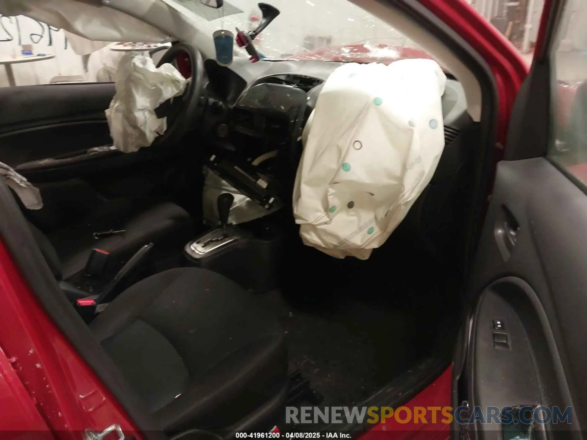 5 fotografías del automóvil dañado ML32F3FJXLHF00235 MITSUBISHI MIRAGE G4 2020