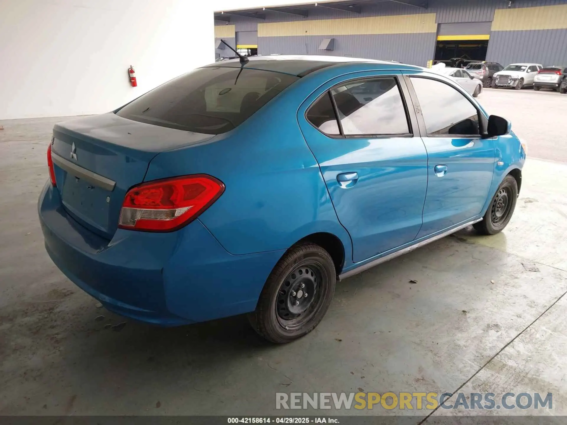 4 fotografías del automóvil dañado ML32F3FJXLHF11347 MITSUBISHI MIRAGE G4 2020