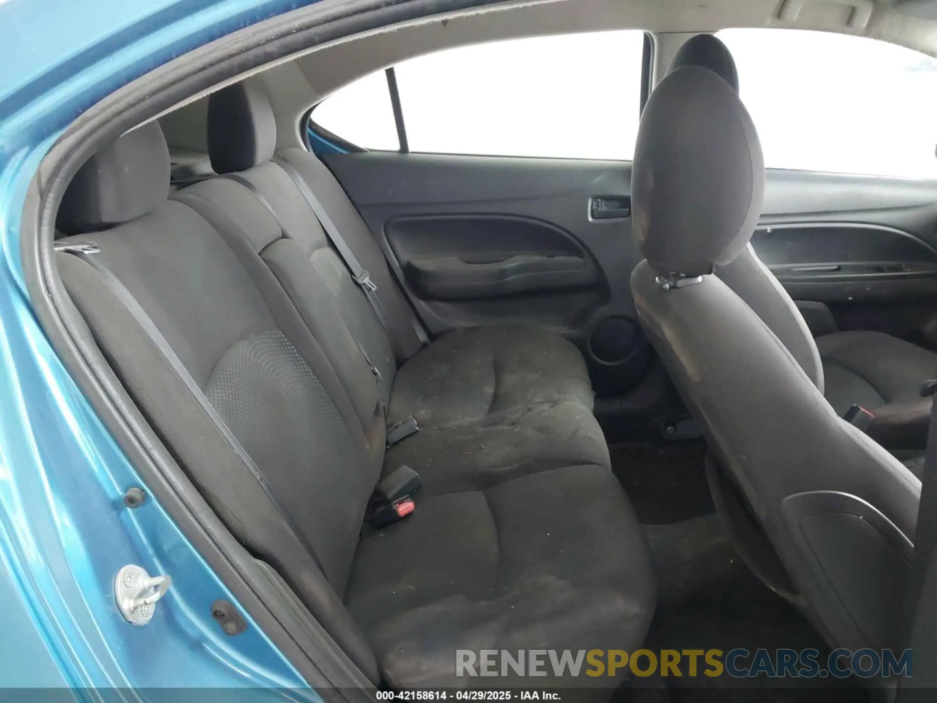 8 fotografías del automóvil dañado ML32F3FJXLHF11347 MITSUBISHI MIRAGE G4 2020